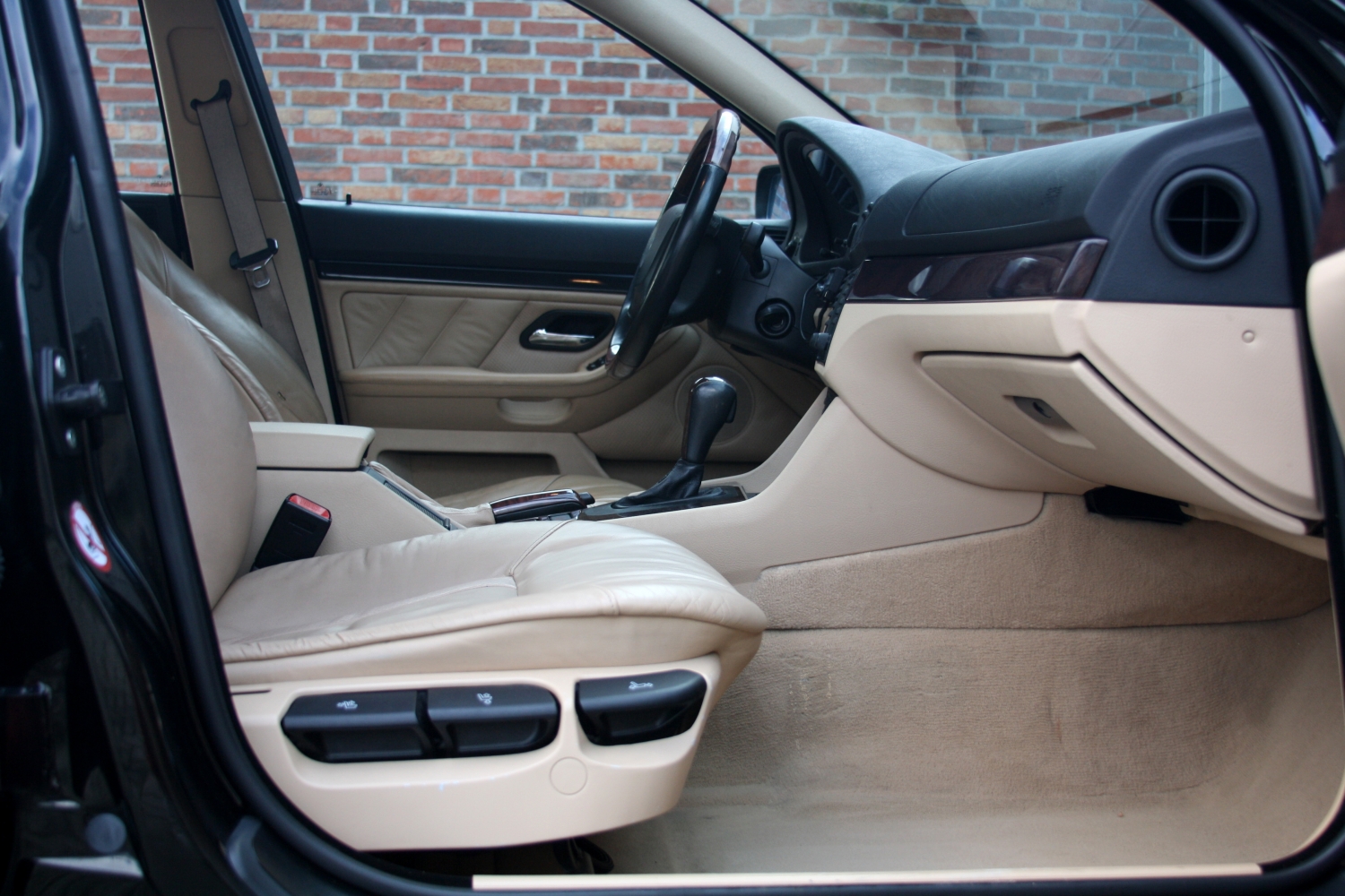 BMW-320CI-E46-2000-264.JPG