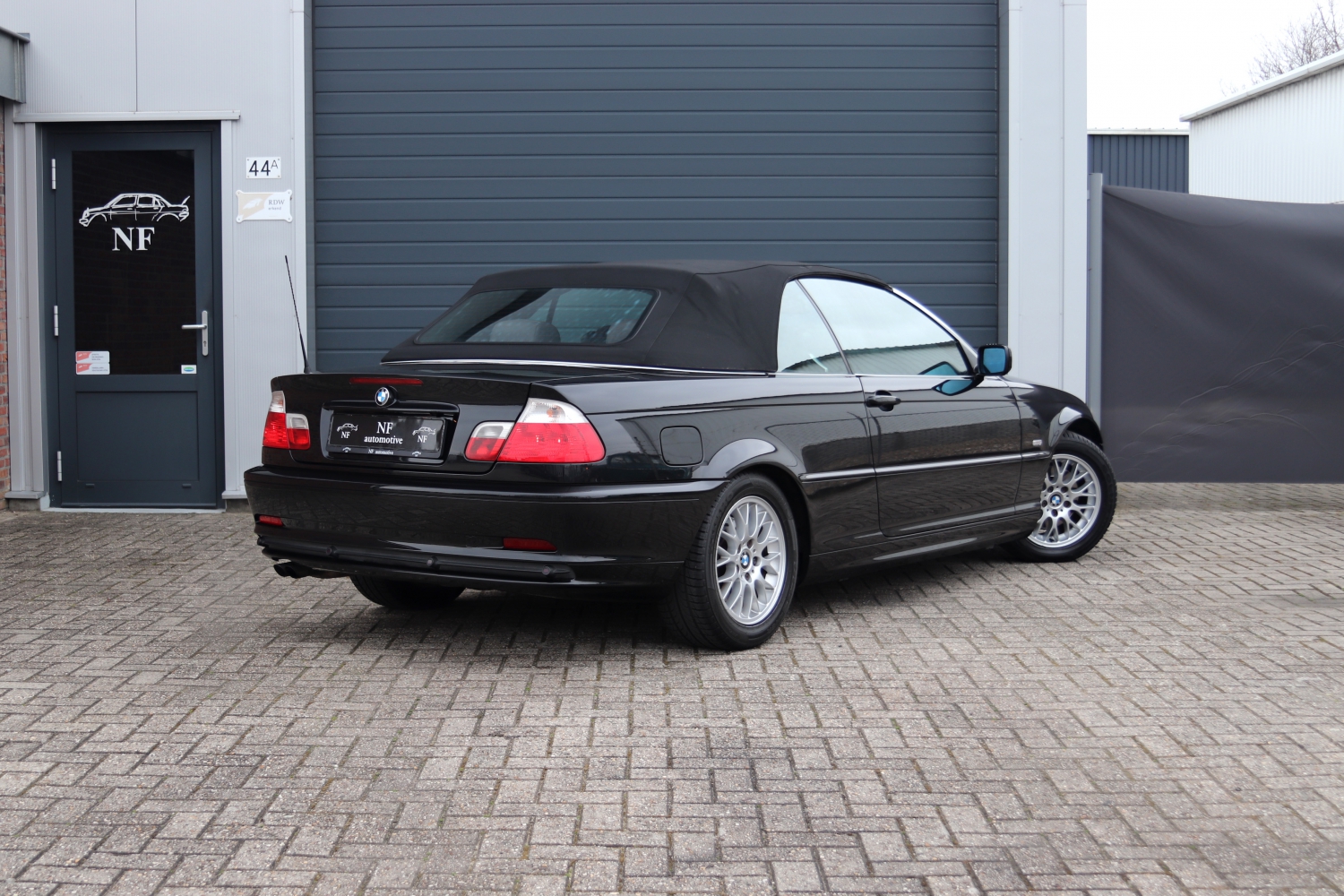 BMW-320Ci-Cabriolet-E46-2000-082.JPG