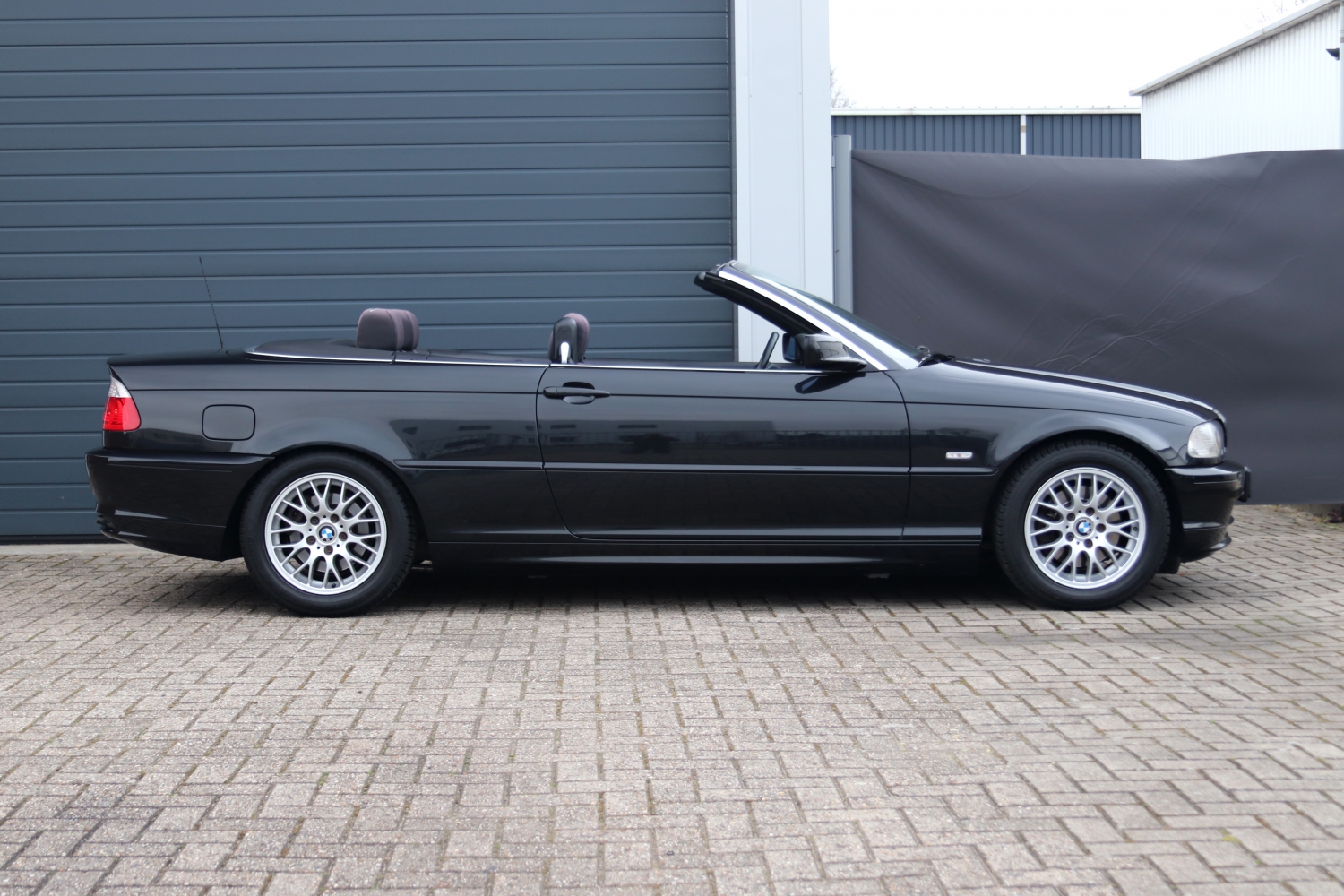 BMW-320Ci-Cabriolet-E46-2000-095.JPG