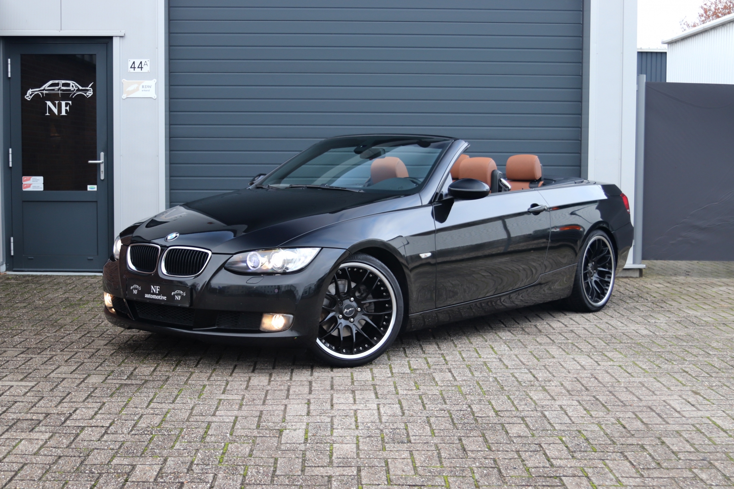 BMW-320i-Cabriolet-E93-2007-58ZLVL-009.JPG