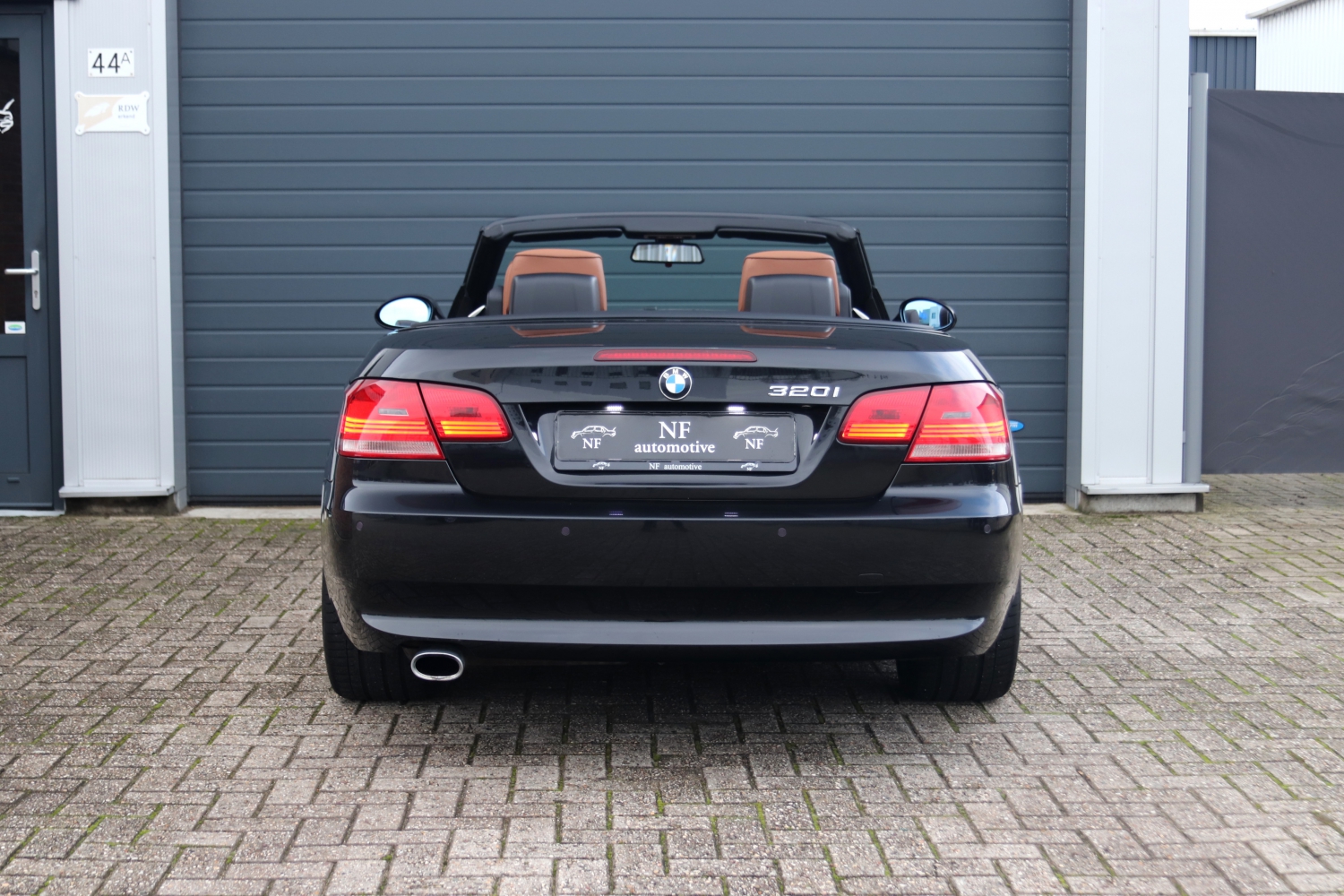 BMW-320i-Cabriolet-E93-2007-58ZLVL-025.JPG