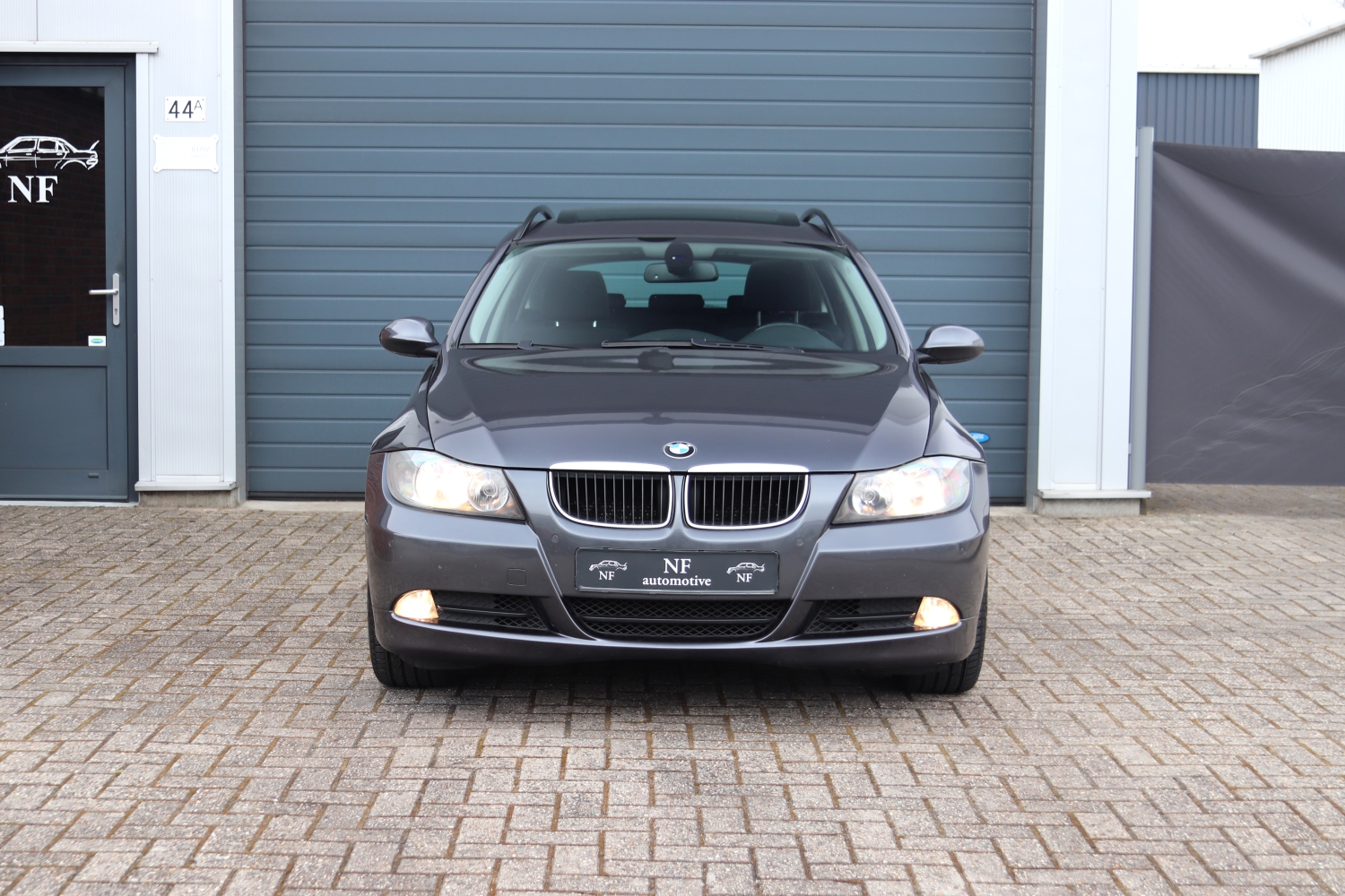 BMW-320i-Touring-E91-2007-96KBD6-008.JPG