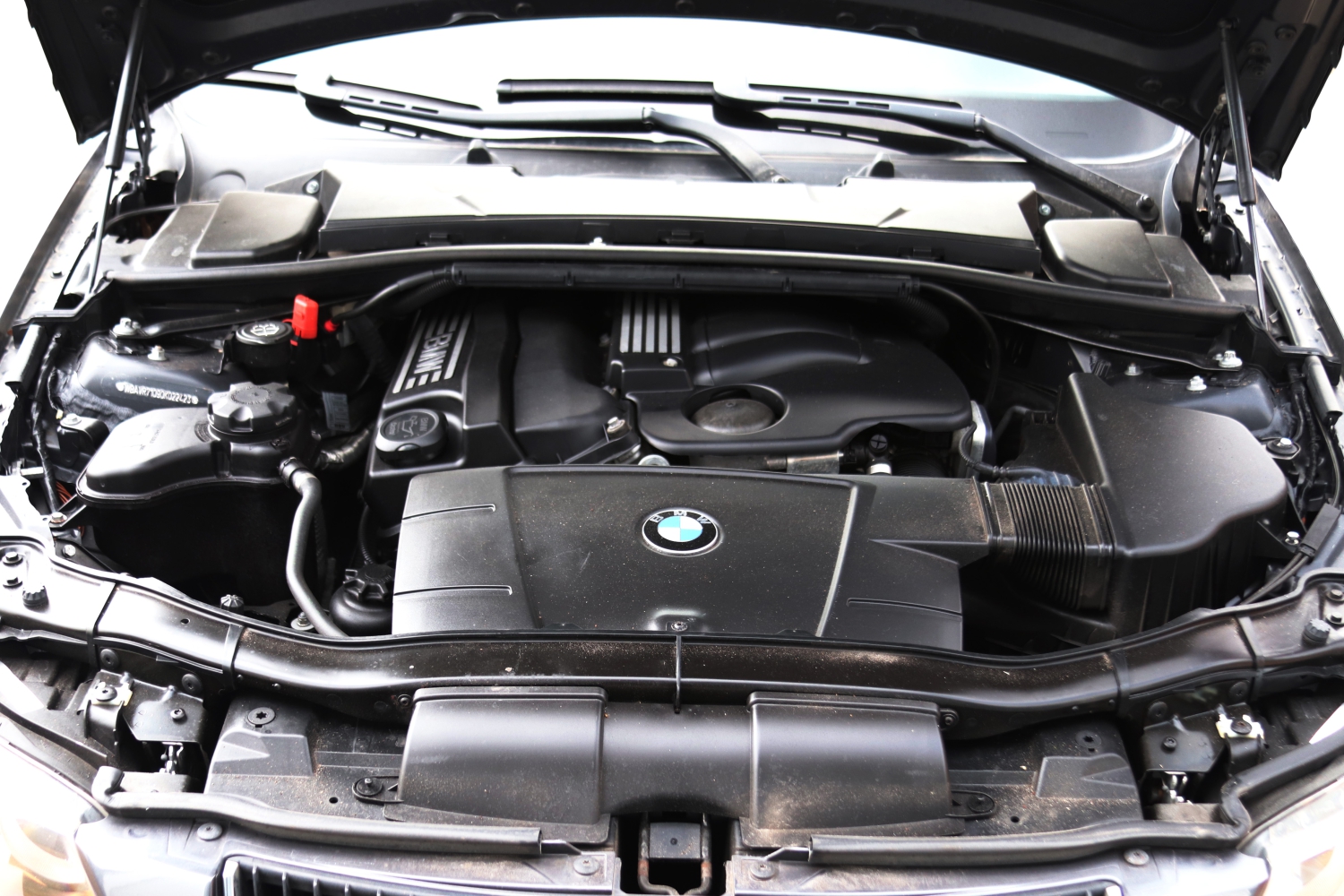BMW-320i-Touring-E91-2007-96KBD6-039.JPG
