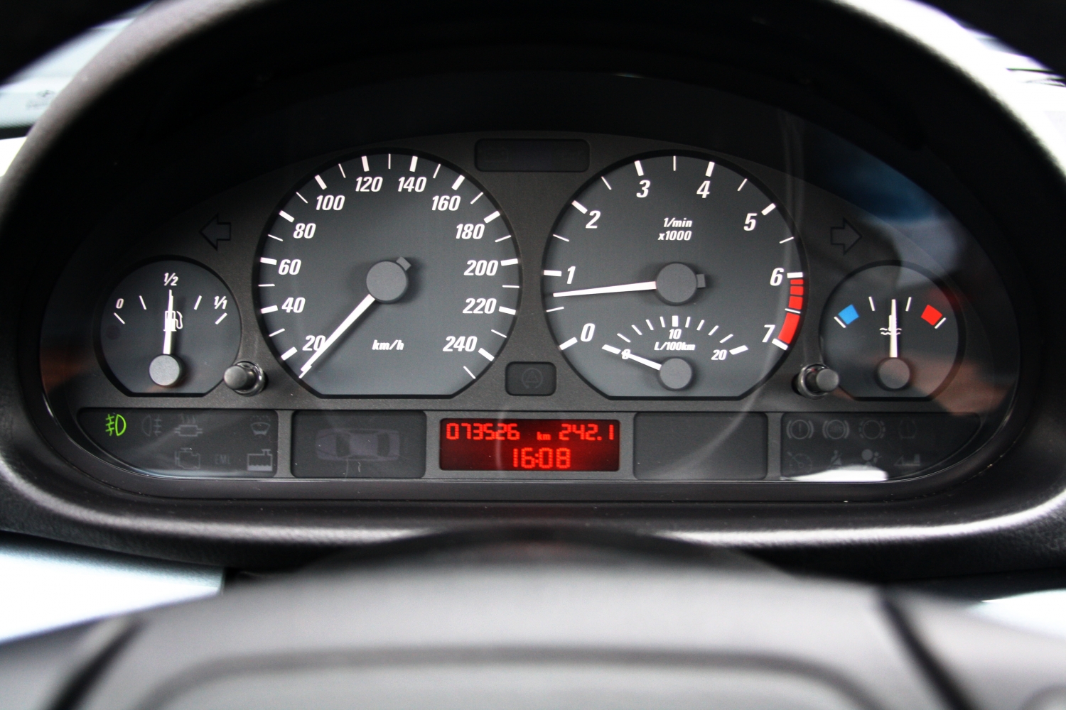 BMW-323CI-E46-1999-075.JPG
