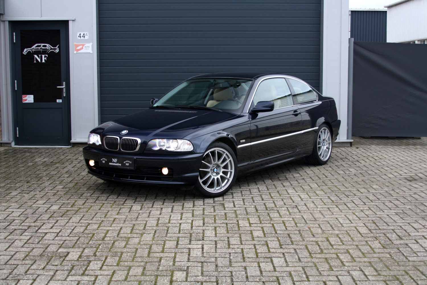 BMW-323CI-E46-2000-001.JPG