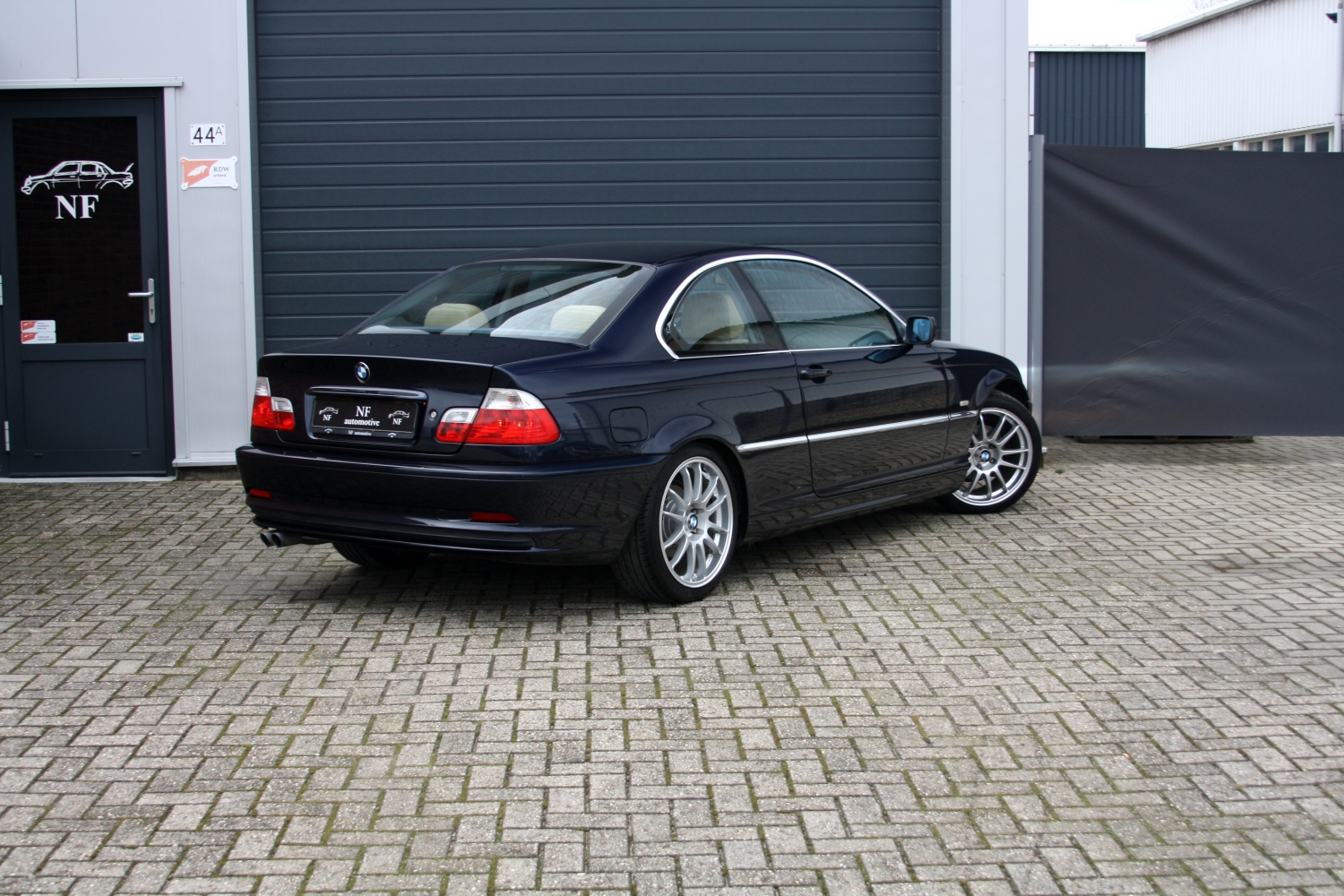 BMW-323CI-E46-2000-015.JPG