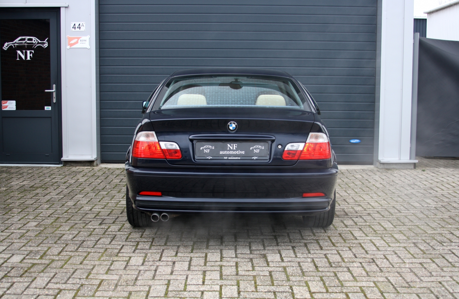 BMW-323CI-E46-2000-018.JPG