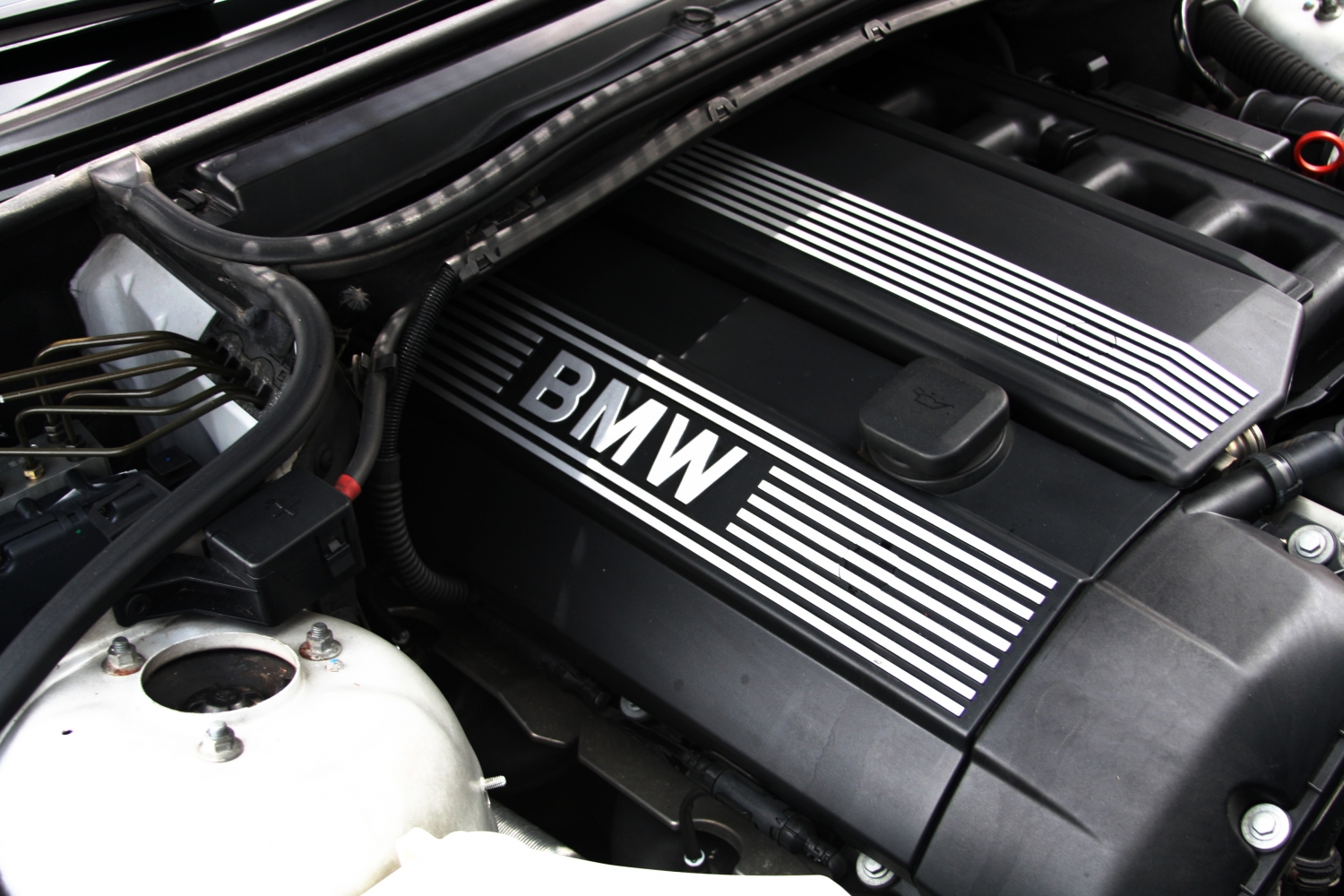 BMW-323Ci-E46-2000-085.JPG