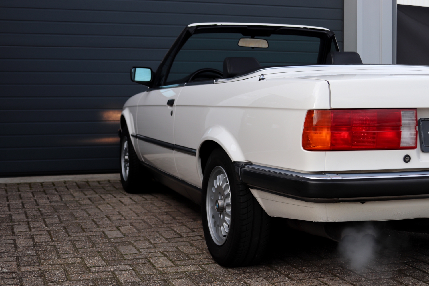 BMW-325i-Cabriolet-E30-1986-65RRT2-036.JPG