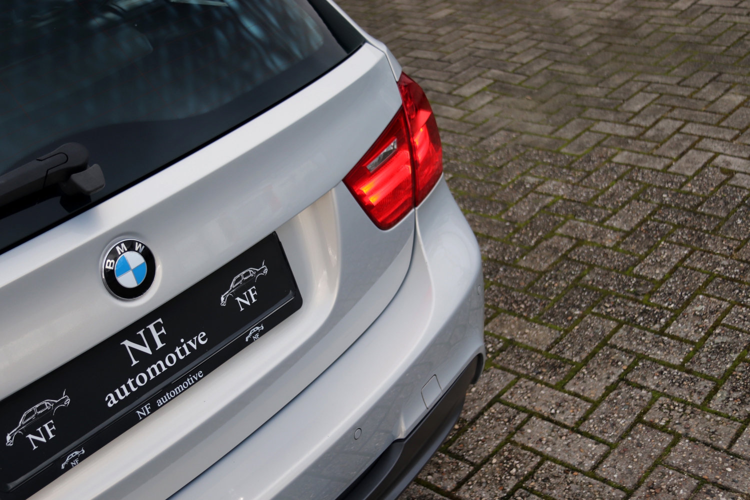 BMW 325i Touring E91 LCI kopen bij NF Automotive