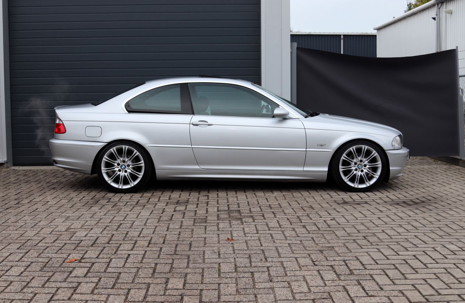 BMW-328Ci-E46-2000-46JLG8-086.JPG