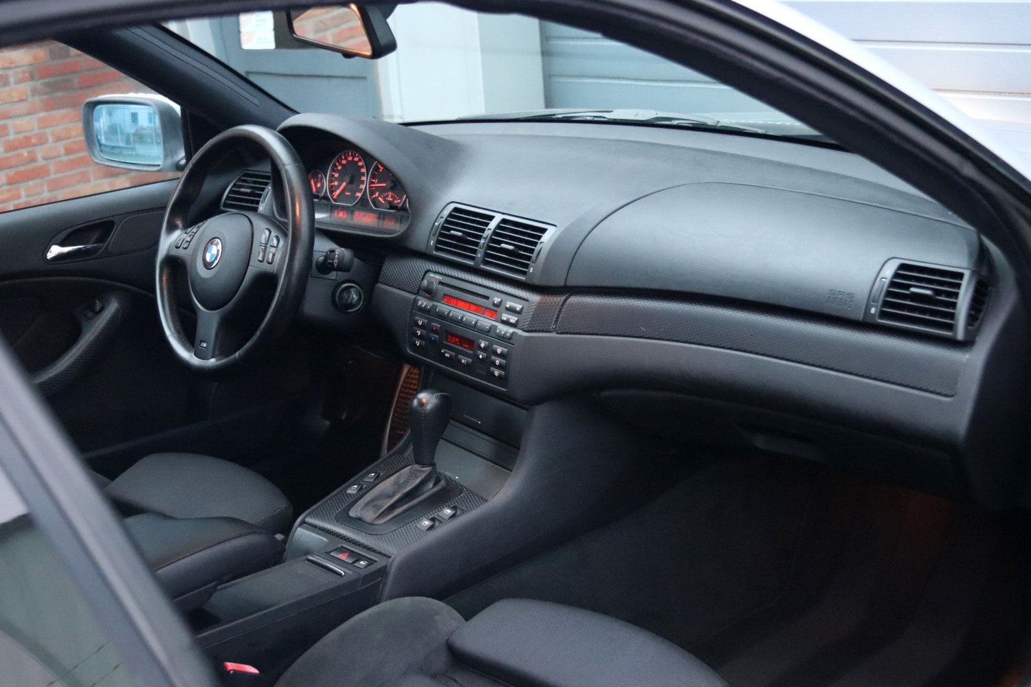 BMW-330Ci-E46-2003-X874GZ-011.JPG