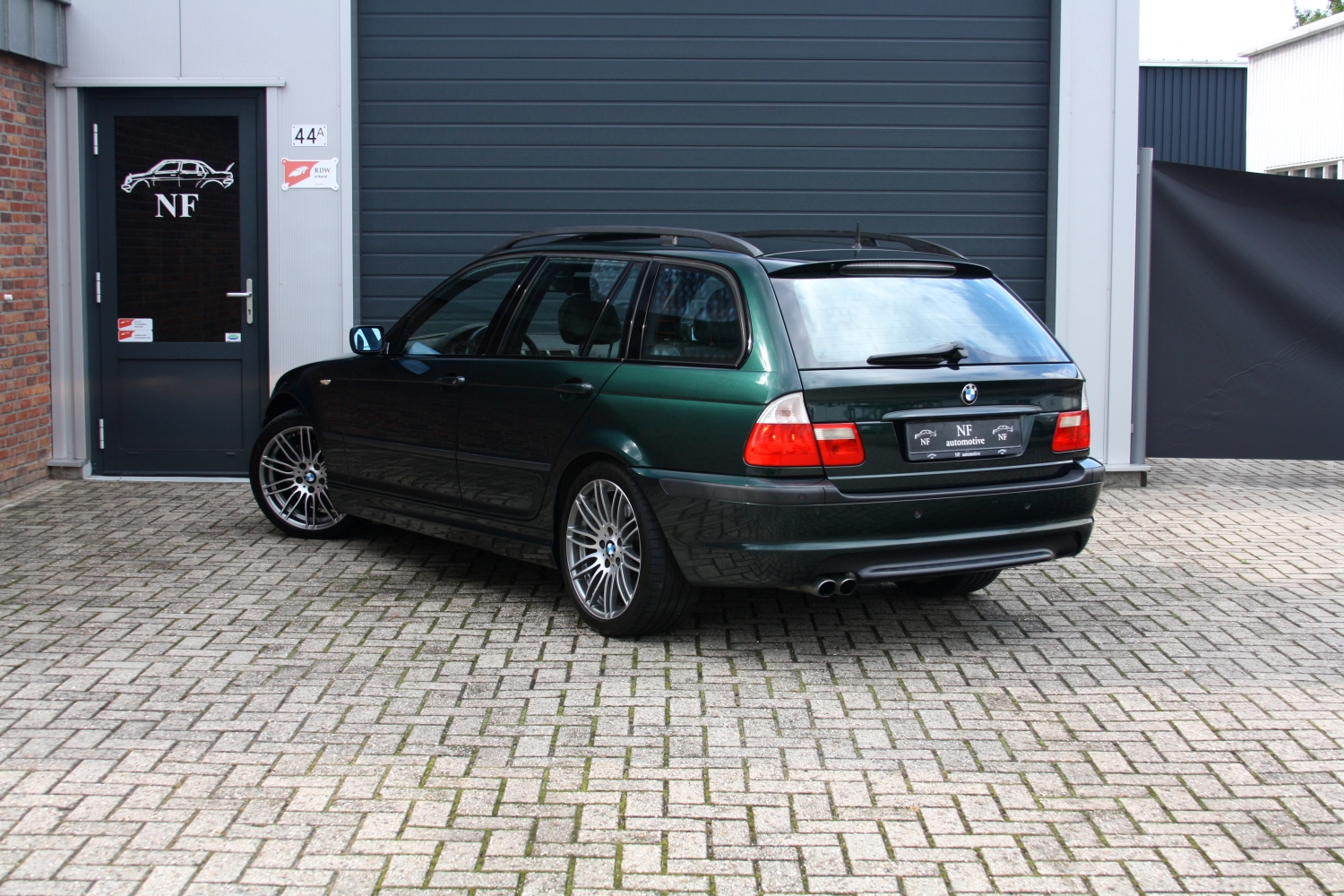 BMW-330i-E46-Touring-2002-035.JPG