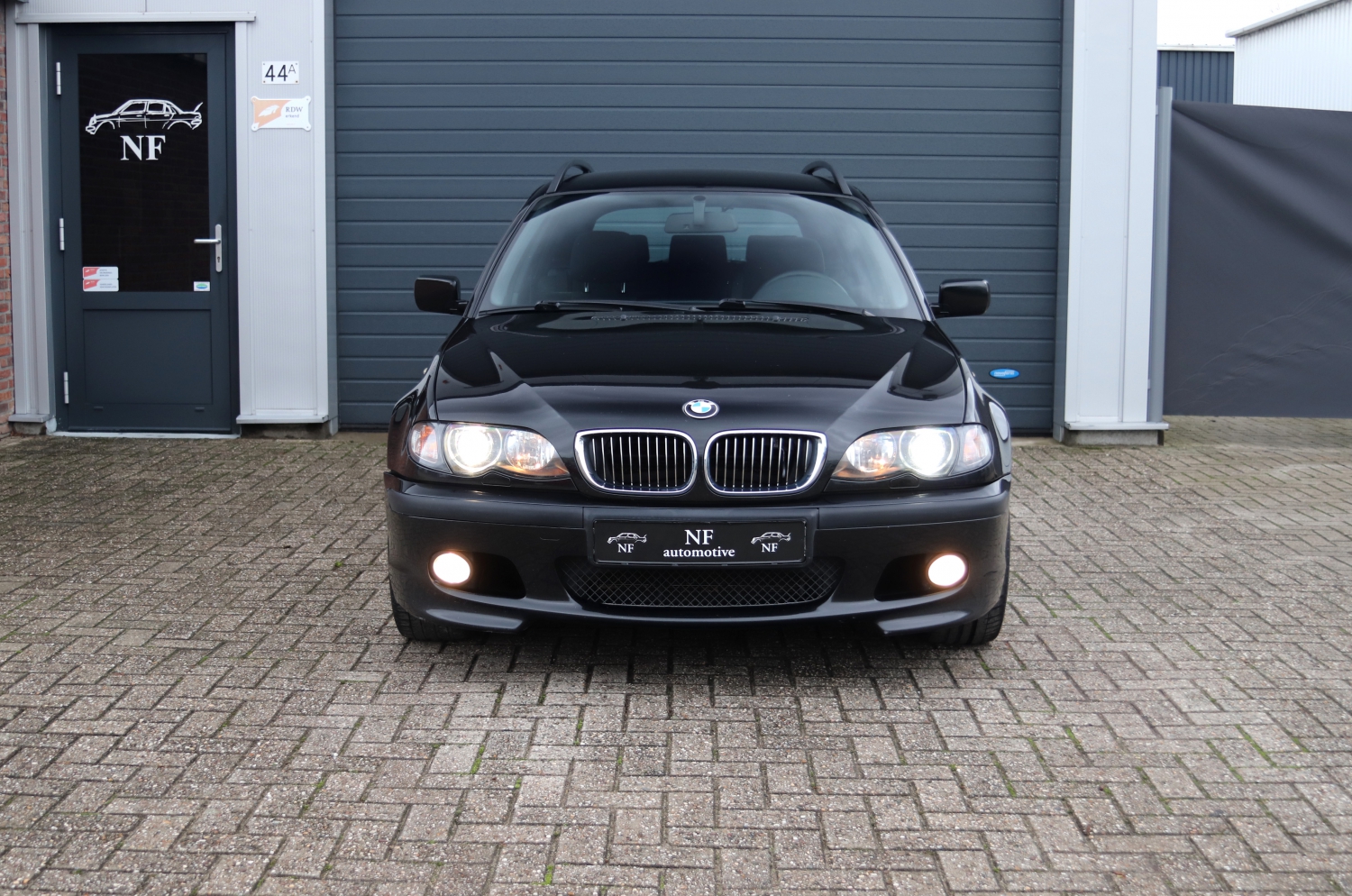 BMW-330i-Touring-E46-2003-005.JPG