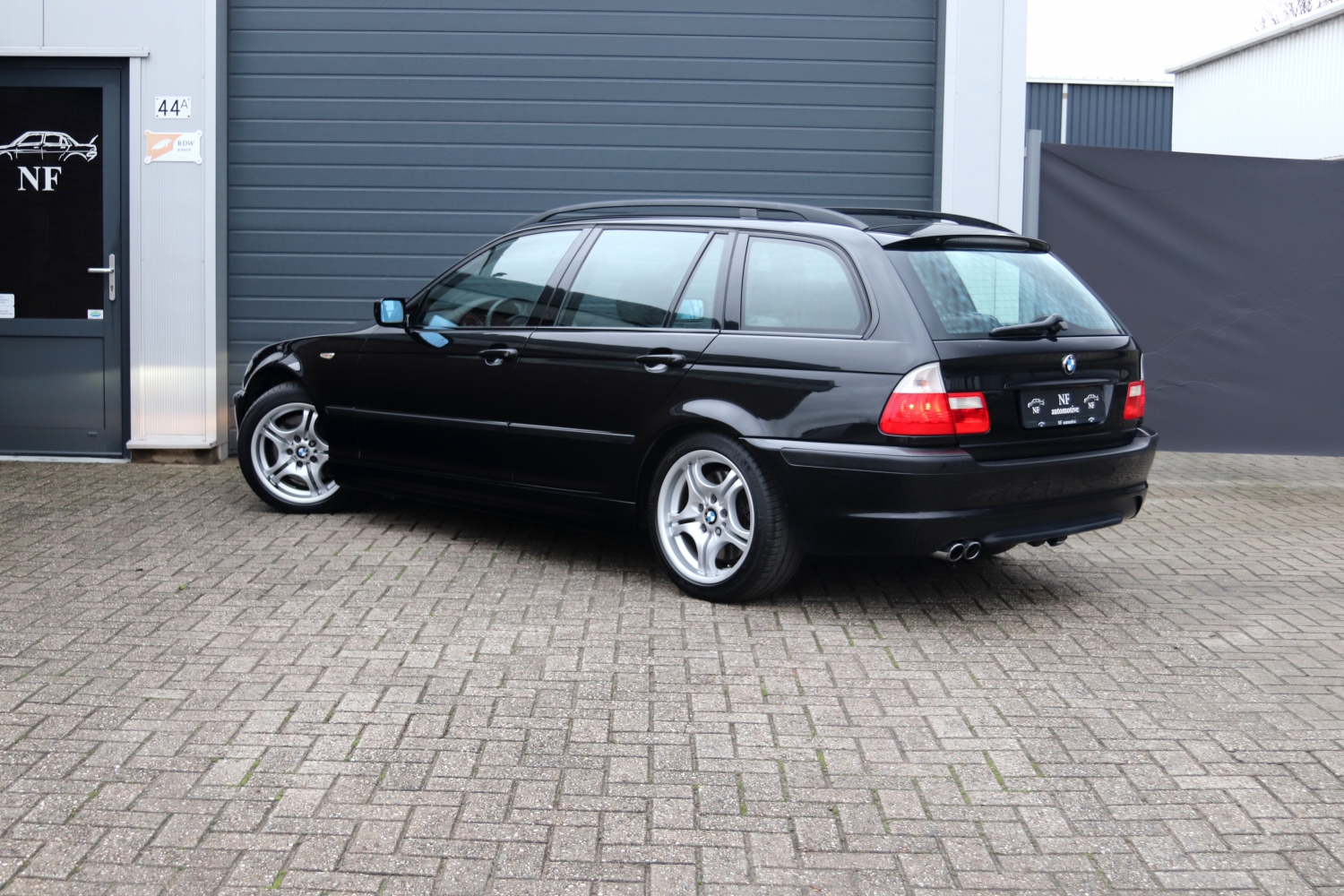 BMW-330i-Touring-E46-2003-016.JPG