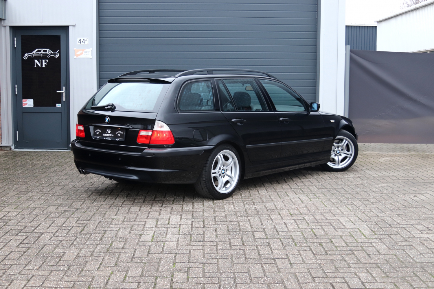 BMW-330i-Touring-E46-2003-020.JPG