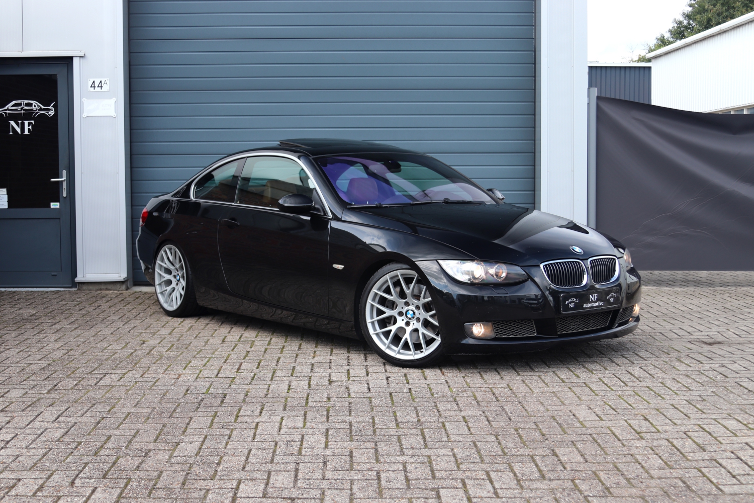 BMW-335i-Coupe-E92-2007-84TRPJ-011.JPG