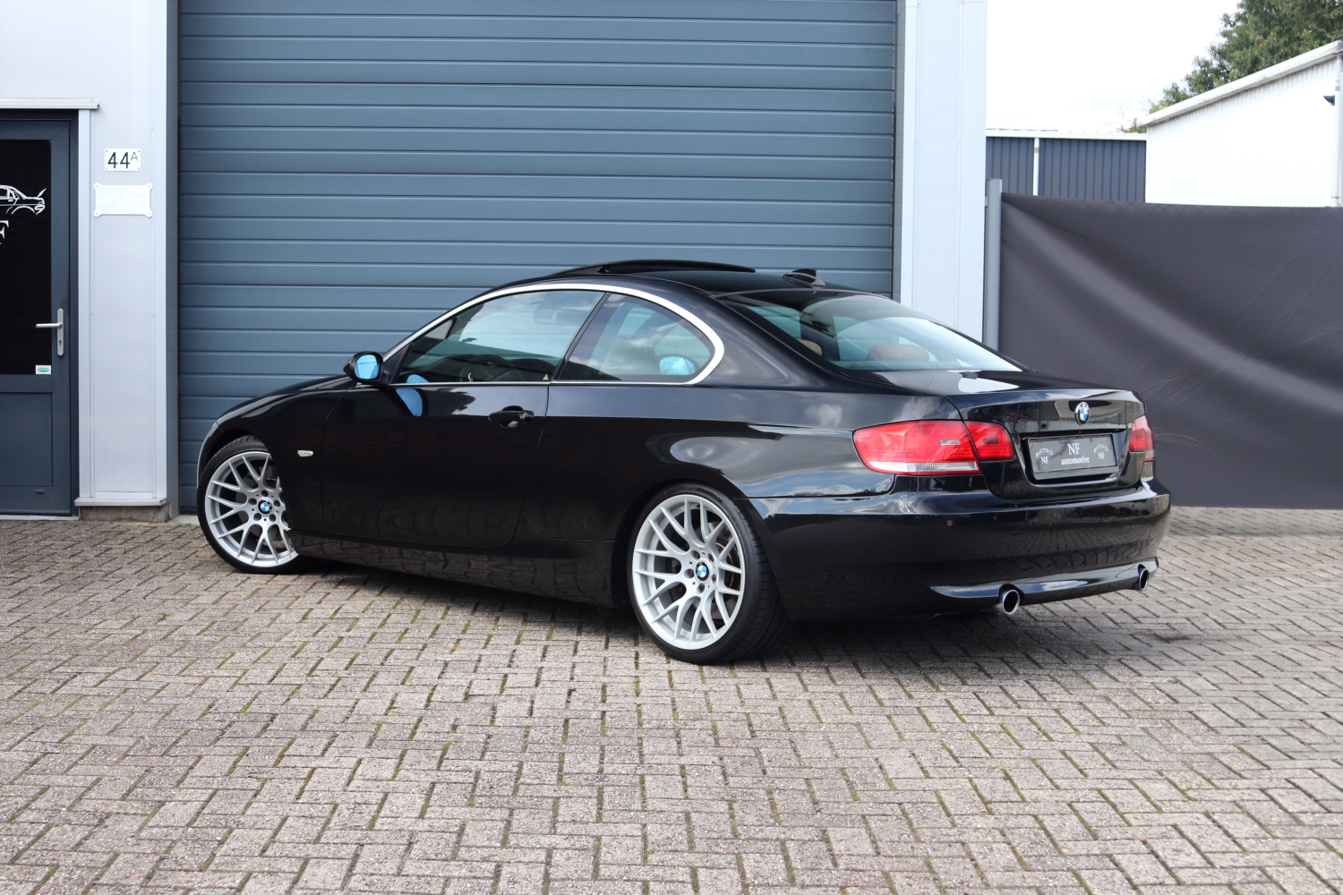 BMW-335i-Coupe-E92-2007-84TRPJ-015.JPG