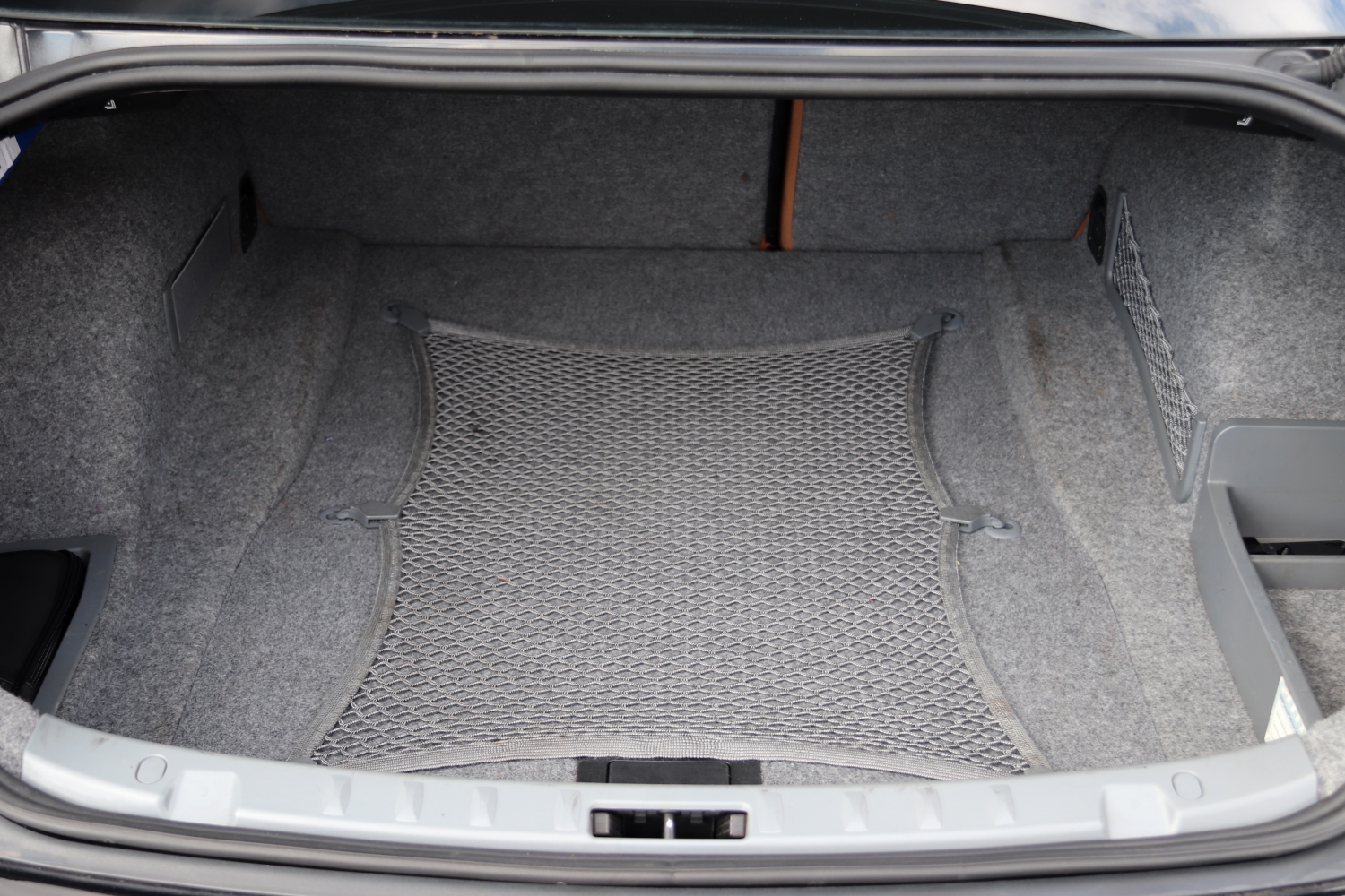 BMW-335i-Coupe-E92-2007-84TRPJ-042.JPG
