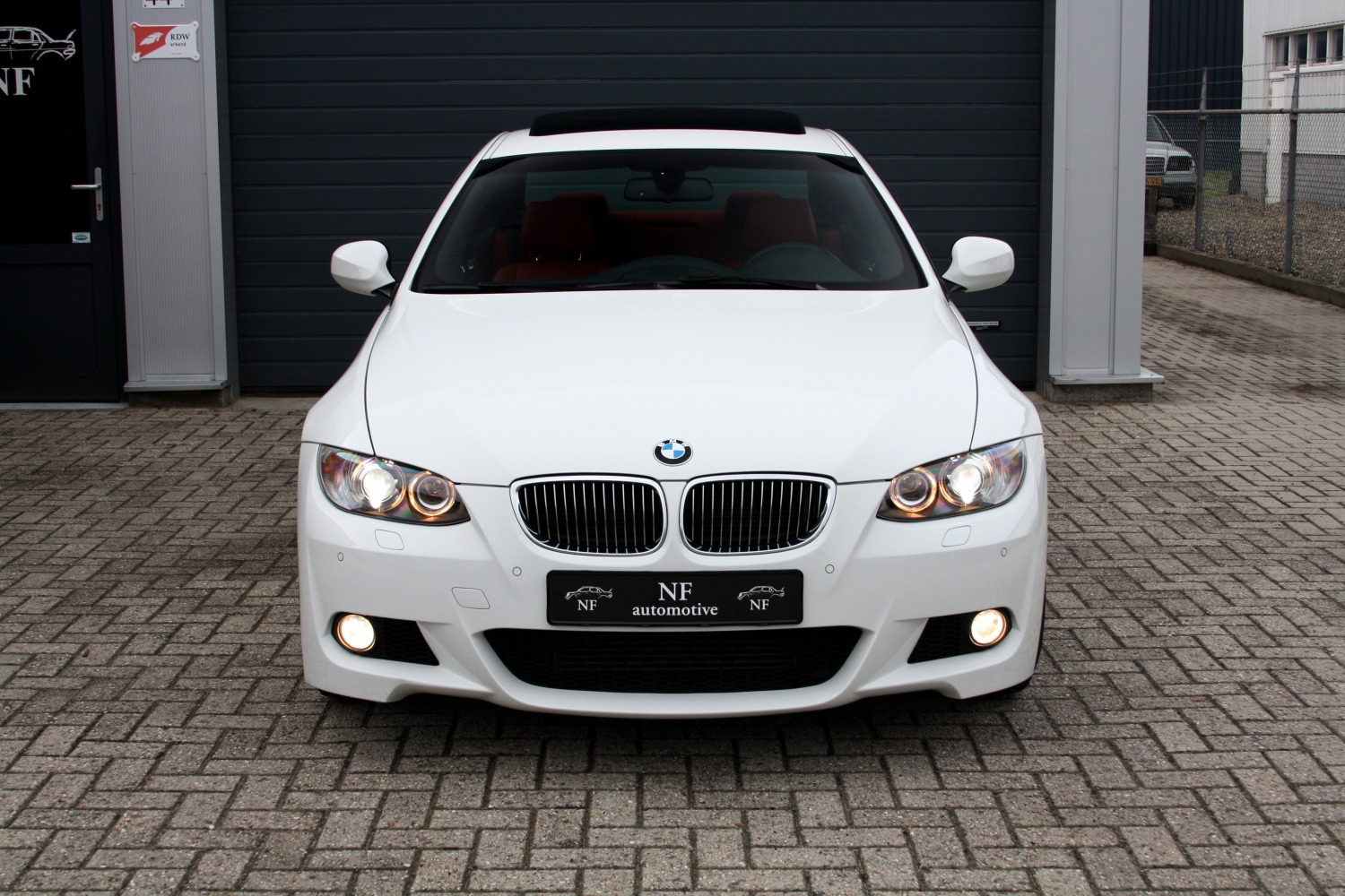 BMW-335i-Coupe-E92-2009-002.JPG