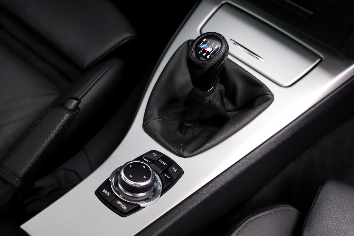 BMW-335i-Coupe-E92-LCI-Hand-2010-052.JPG