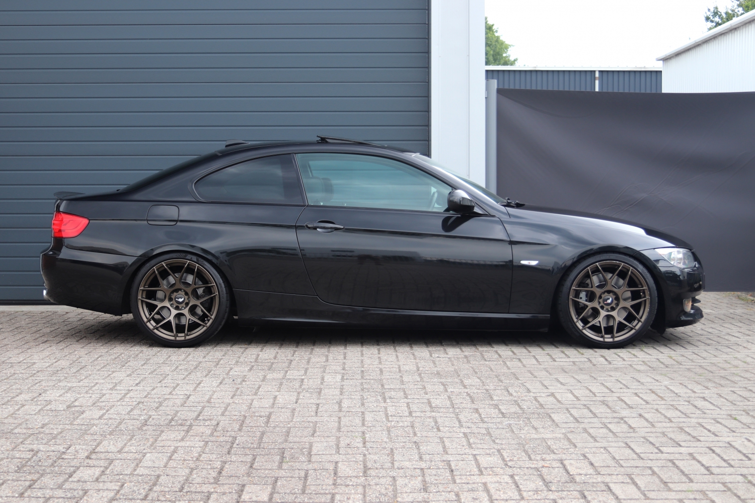 BMW-335i-Coupe-E92-LCI-Hand-2010-056.JPG