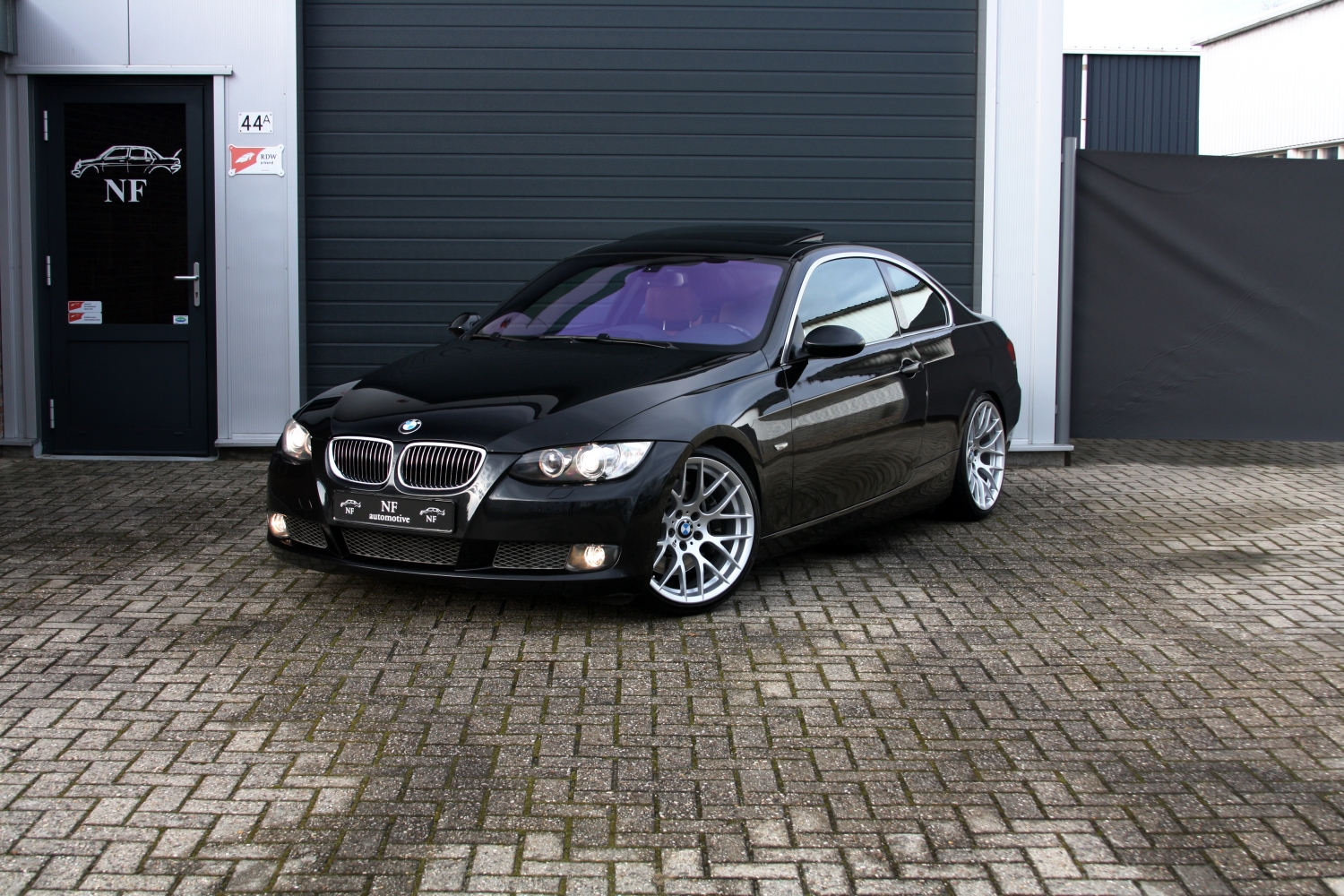 BMW-335i-E92-2007-003.JPG