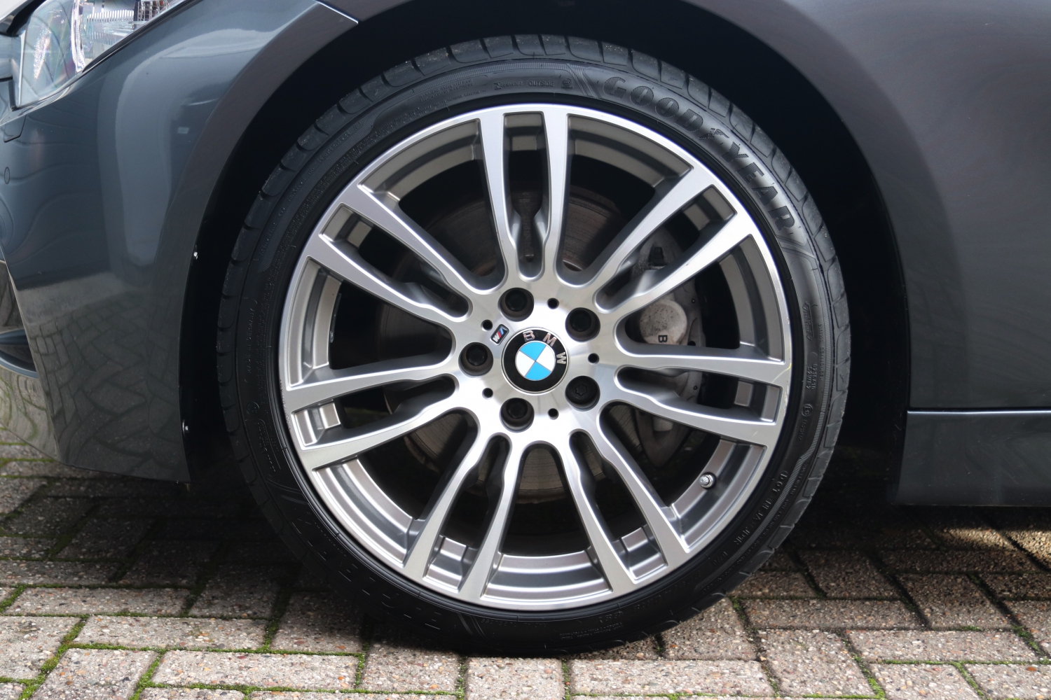 BMW-335i-Touring-XDrive-F31-2014-087.JPG