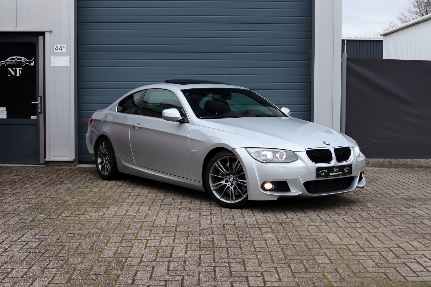 BMW-335i-Xdrive-E92-LCI-2010-T938PB-003.JPG