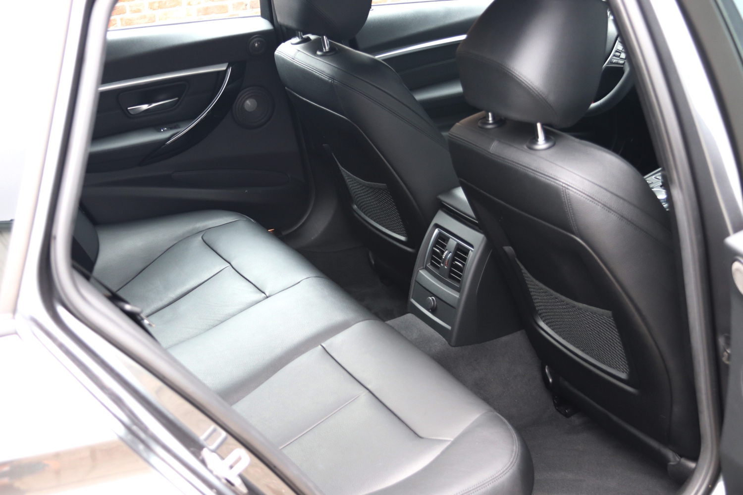 BMW-340i-Touring-LCI-2016-5447-043.JPG