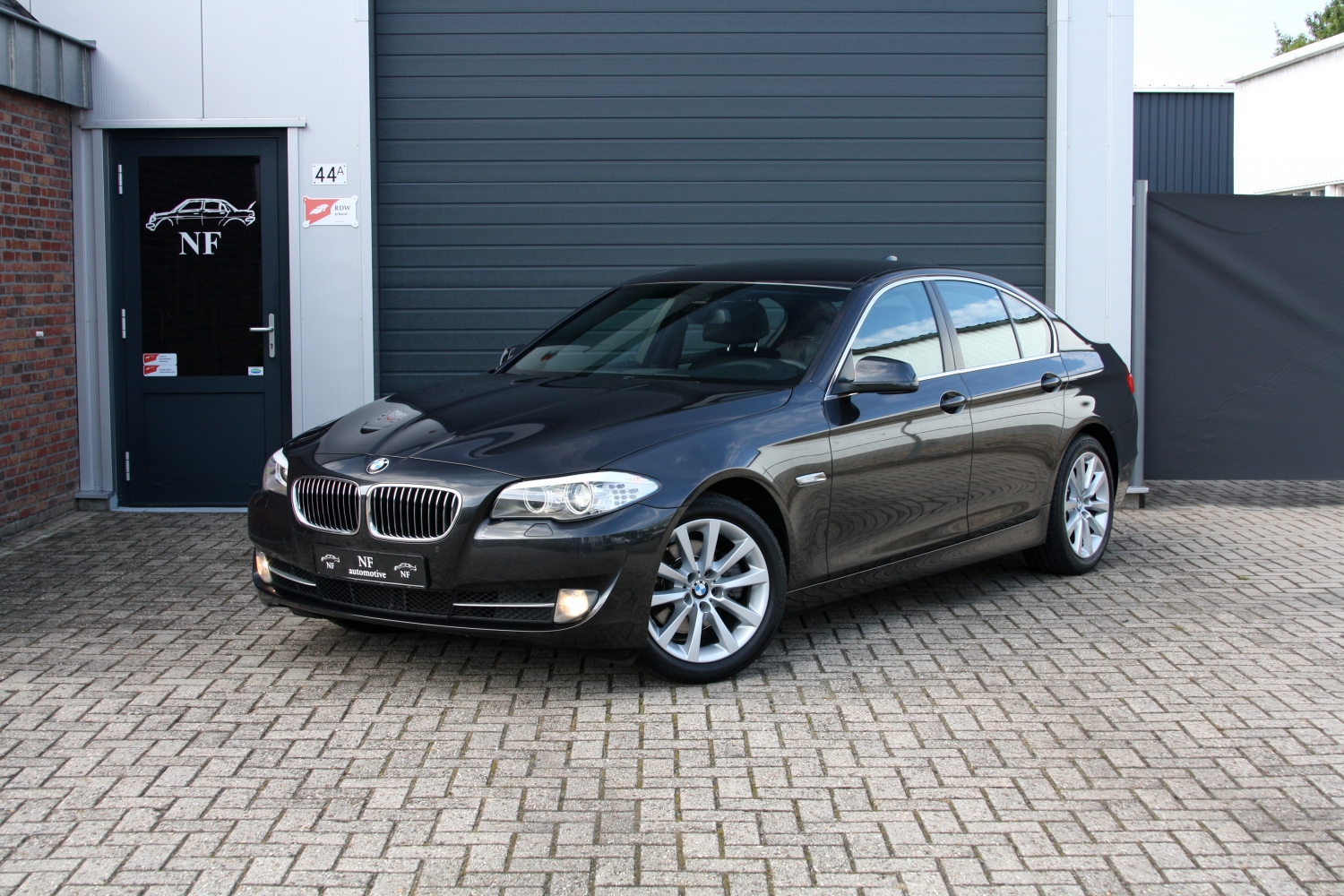 BMW-520i-F10-2013-004.JPG