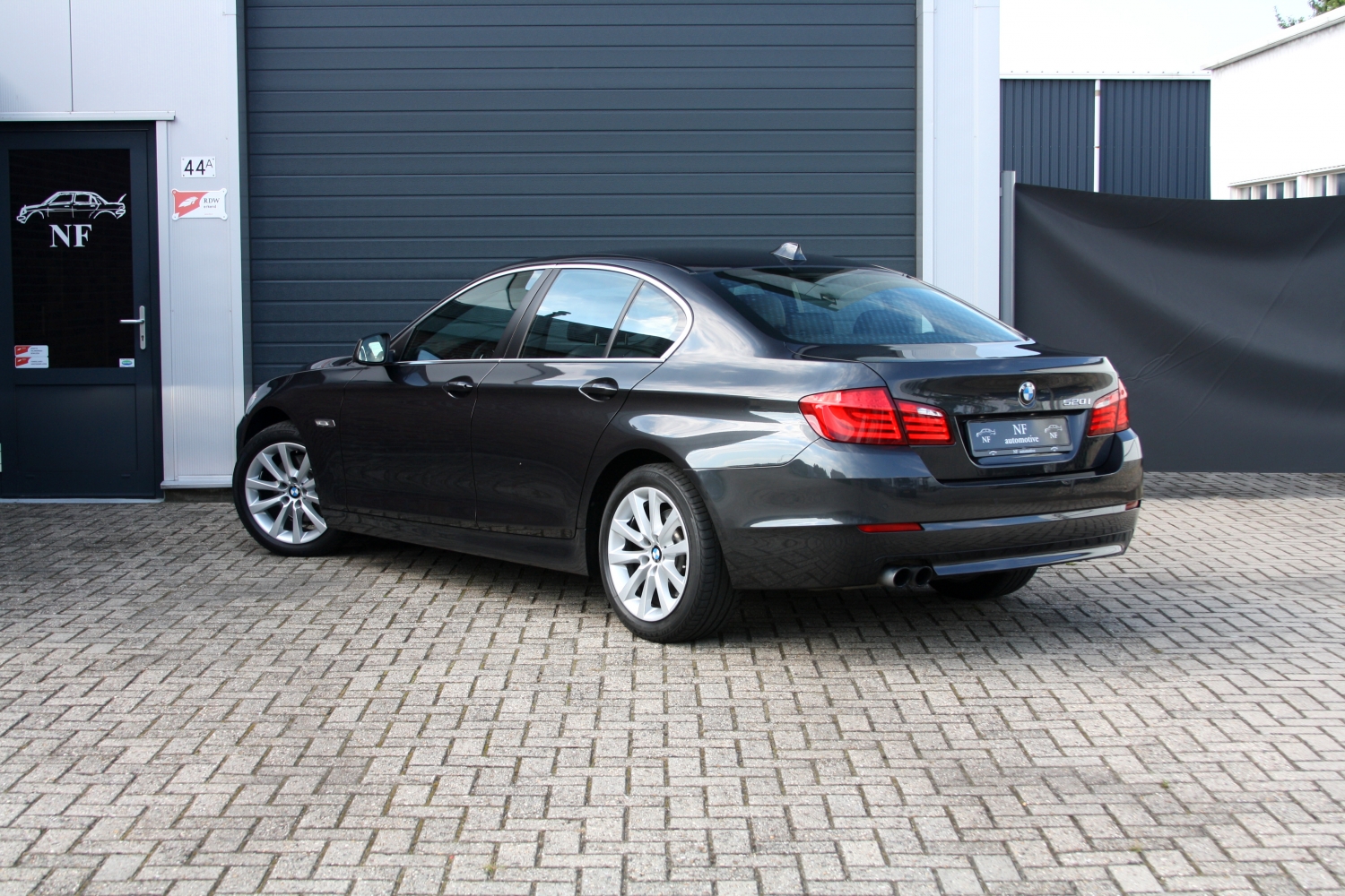 BMW-520i-F10-2013-010.JPG