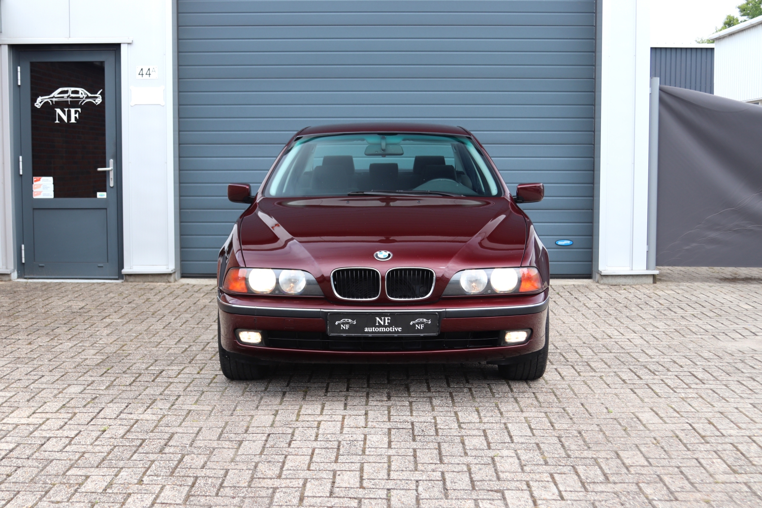 BMW-520i-Sedan-E39-1997-RSZF47-006.JPG