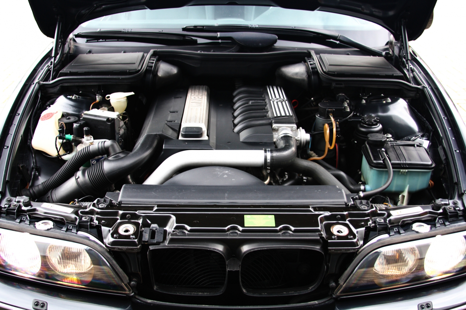 BMW-525TDS-E39-1998-095.JPG