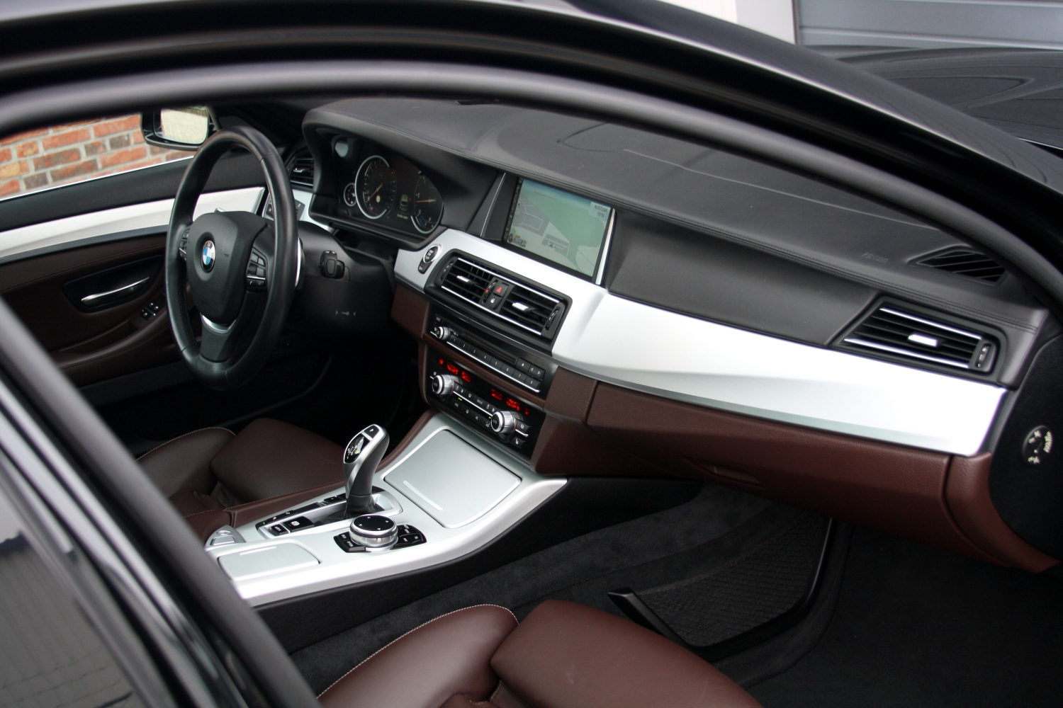 BMW-530D-Touring-F11-2015-037.JPG