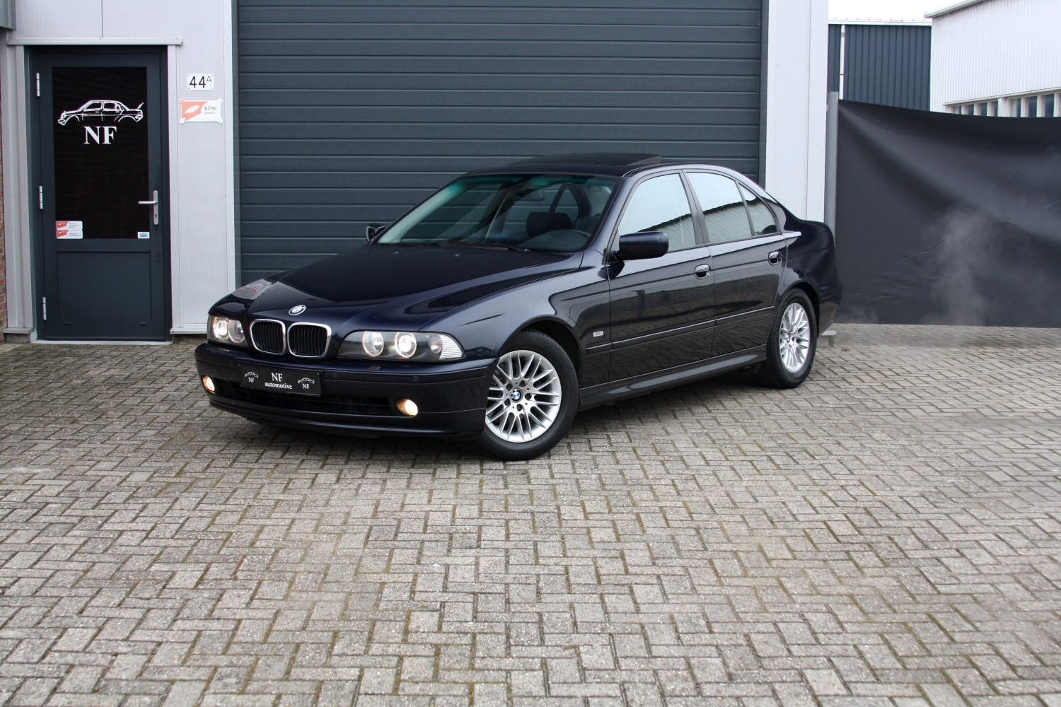 BMW-530D-Touring-F11-2015-123.JPG