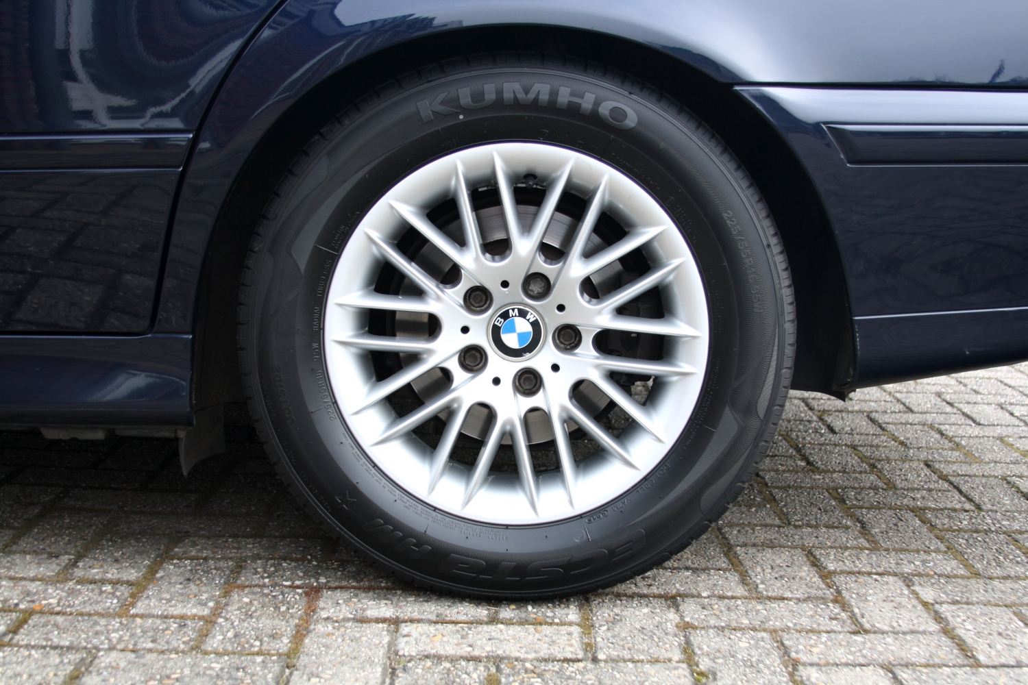 BMW-530D-Touring-F11-2015-190.JPG