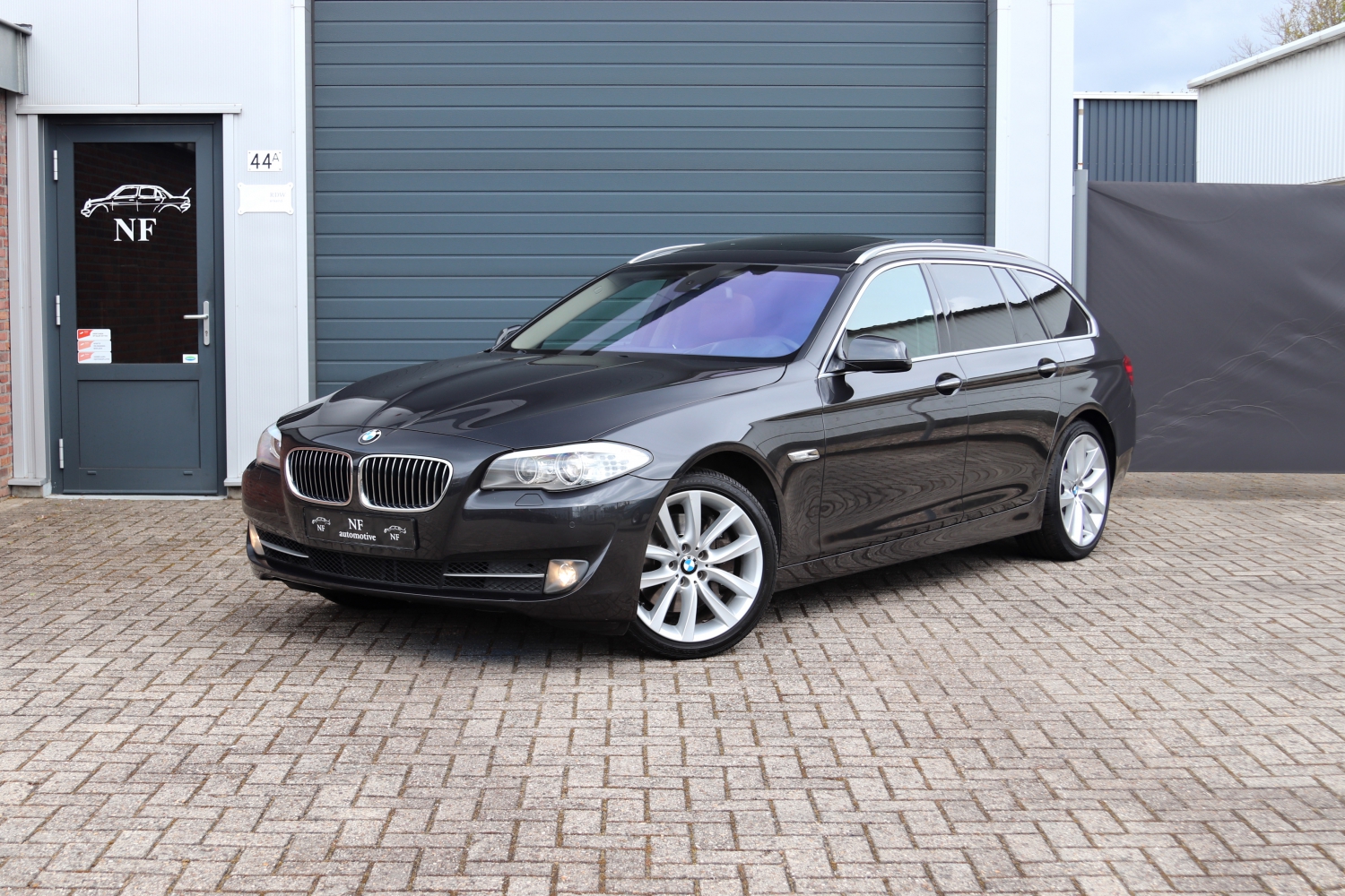 BMW-535i-Touring-F11-2011-K577VH-001.JPG