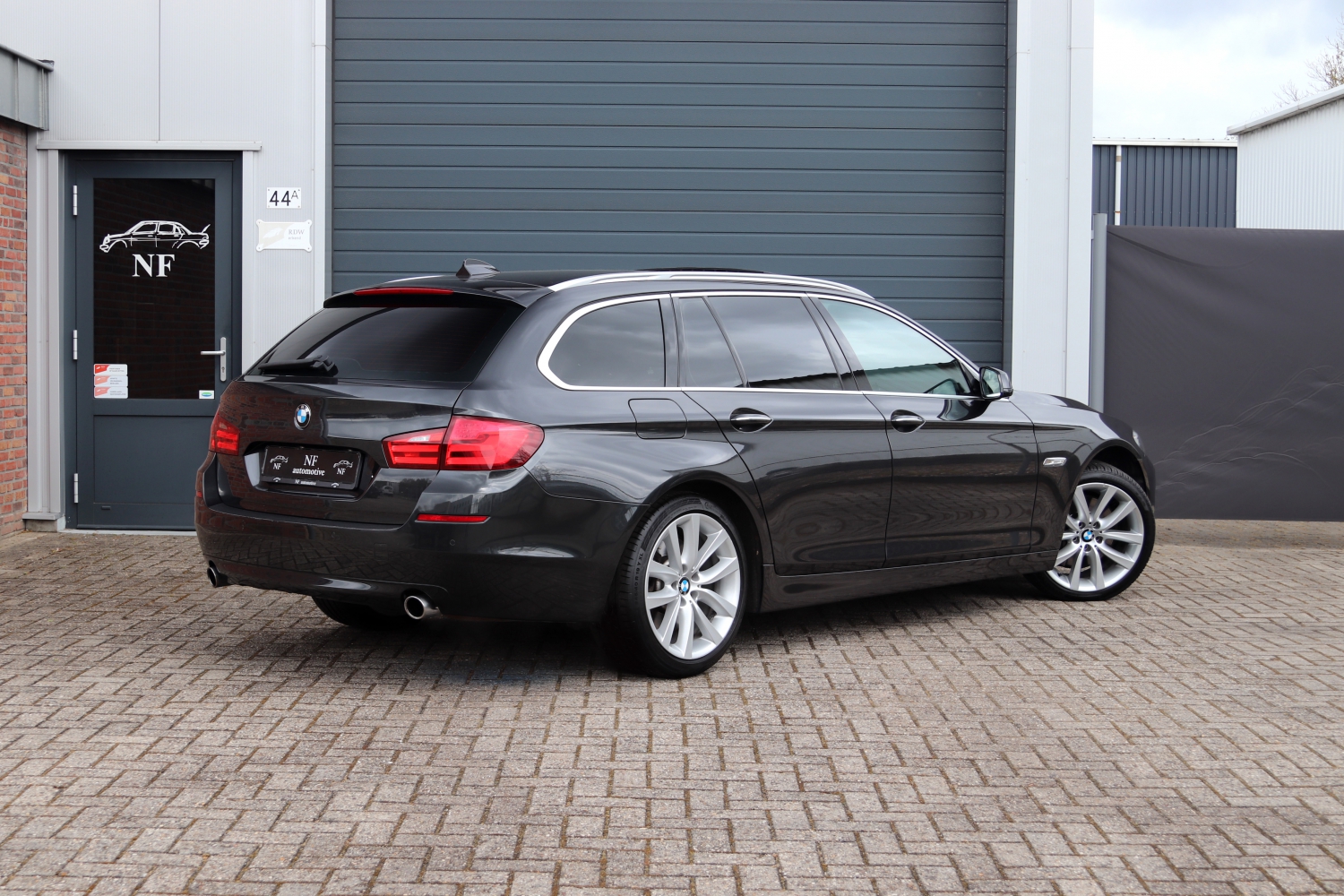 BMW-535i-Touring-F11-2011-K577VH-005.JPG