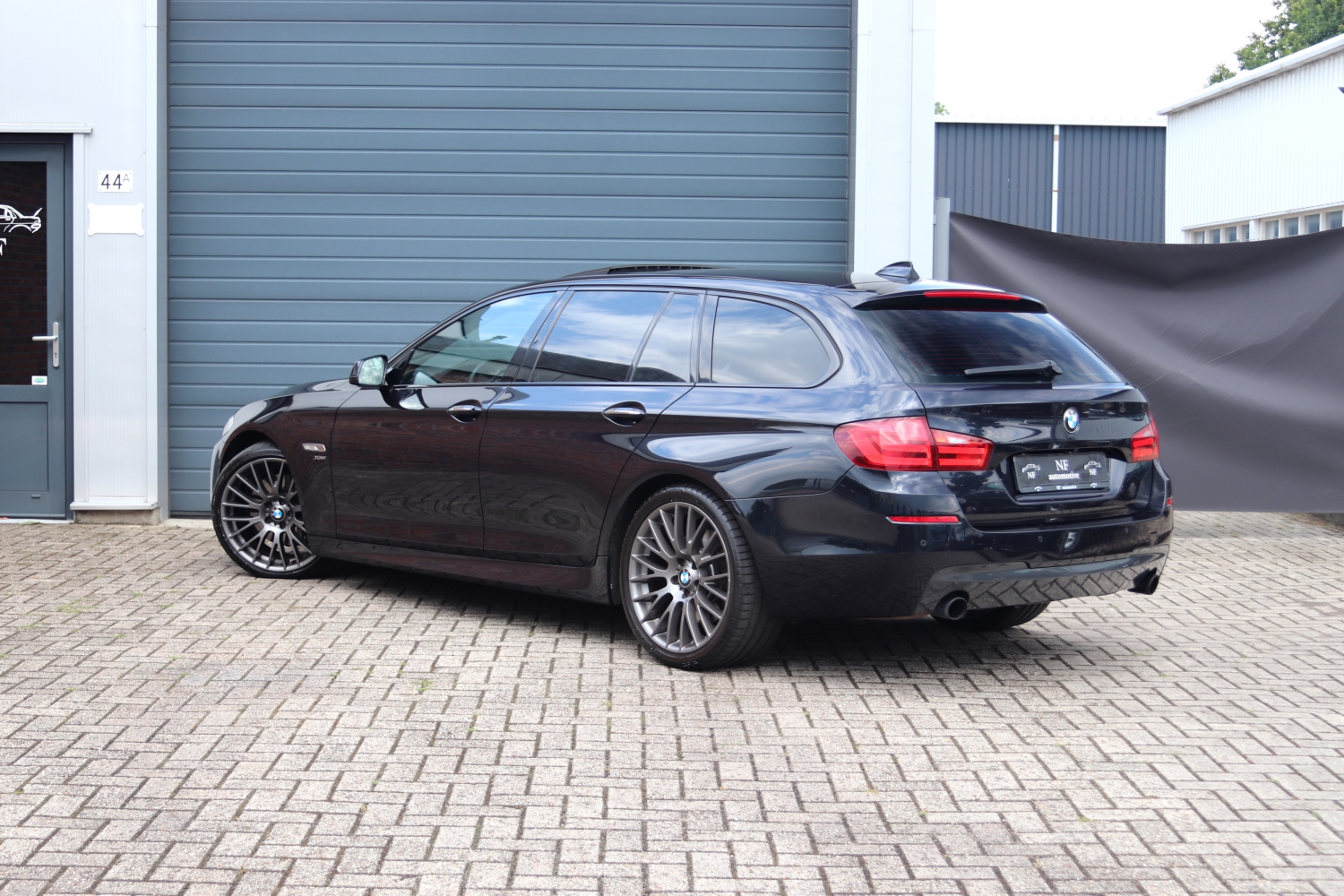 BMW-535i-Touring-F11-2011-L290RK-014.JPG