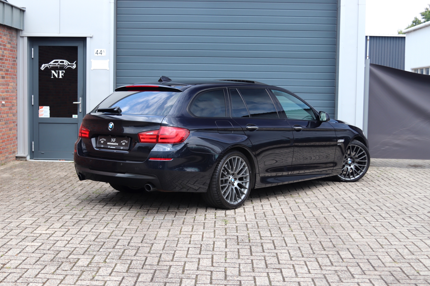 BMW-535i-Touring-F11-2011-L290RK-017.JPG