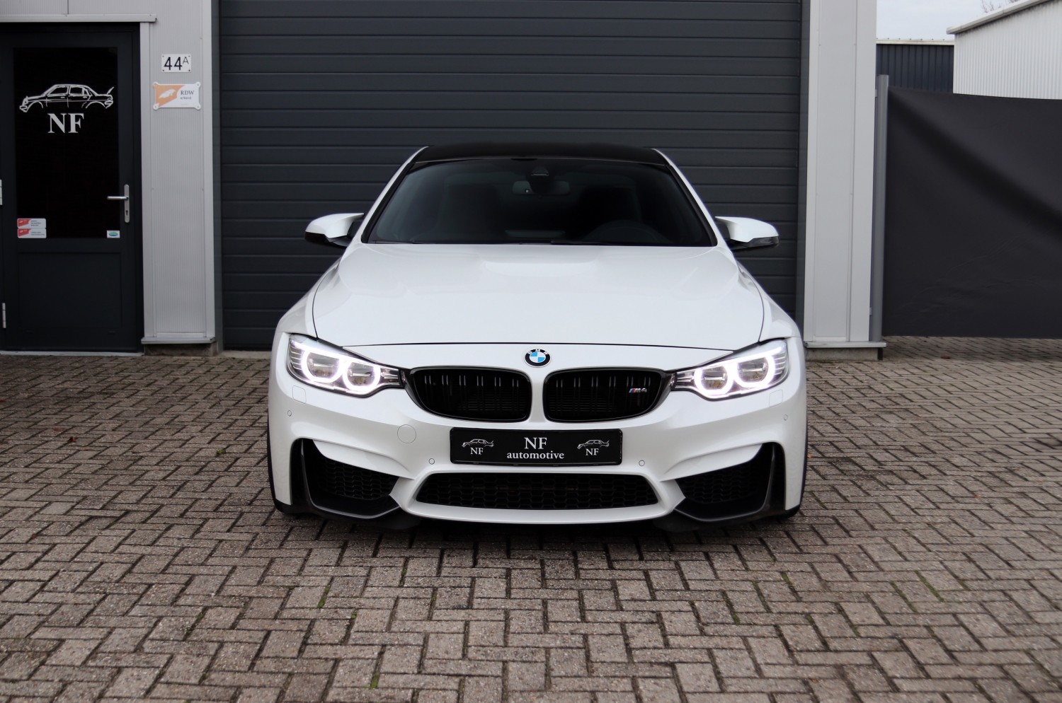 BMW-M4-Coupe-F82-2014-TN894T-003.JPG