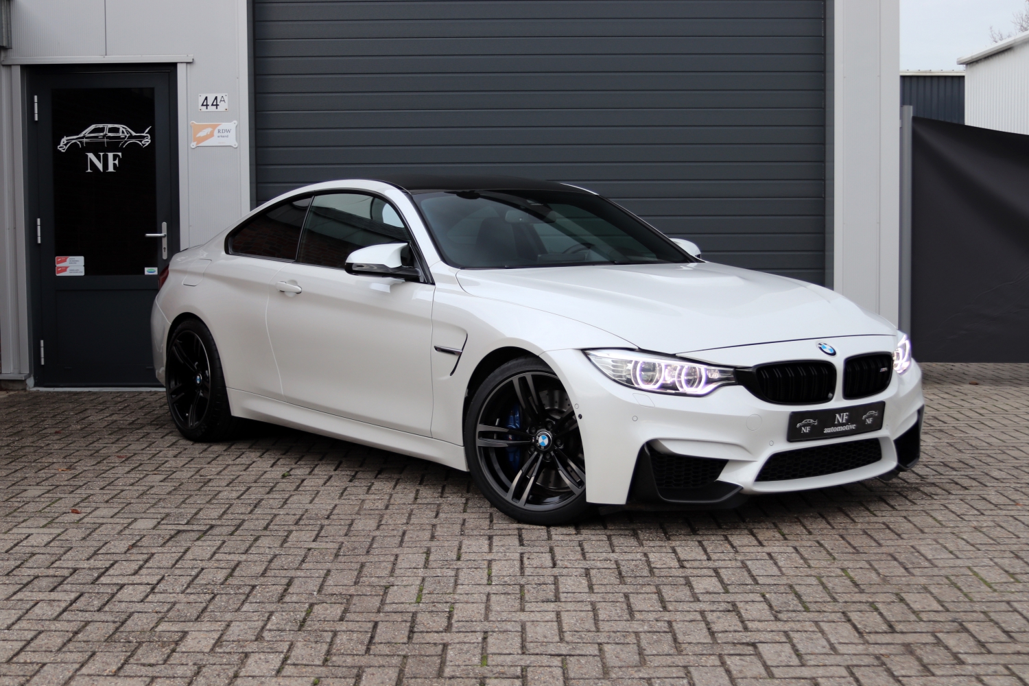 BMW-M4-Coupe-F82-2014-TN894T-004.JPG