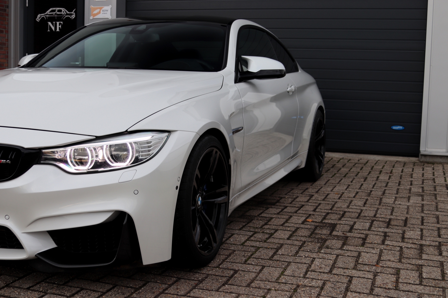 BMW-M4-Coupe-F82-2014-TN894T-012.JPG