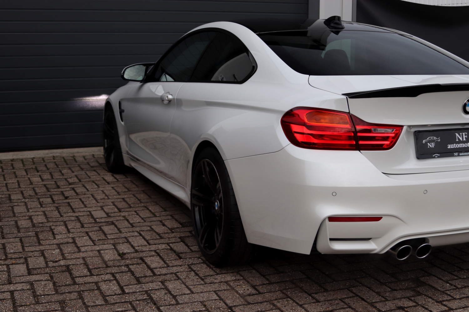 BMW-M4-Coupe-F82-2014-TN894T-013.JPG