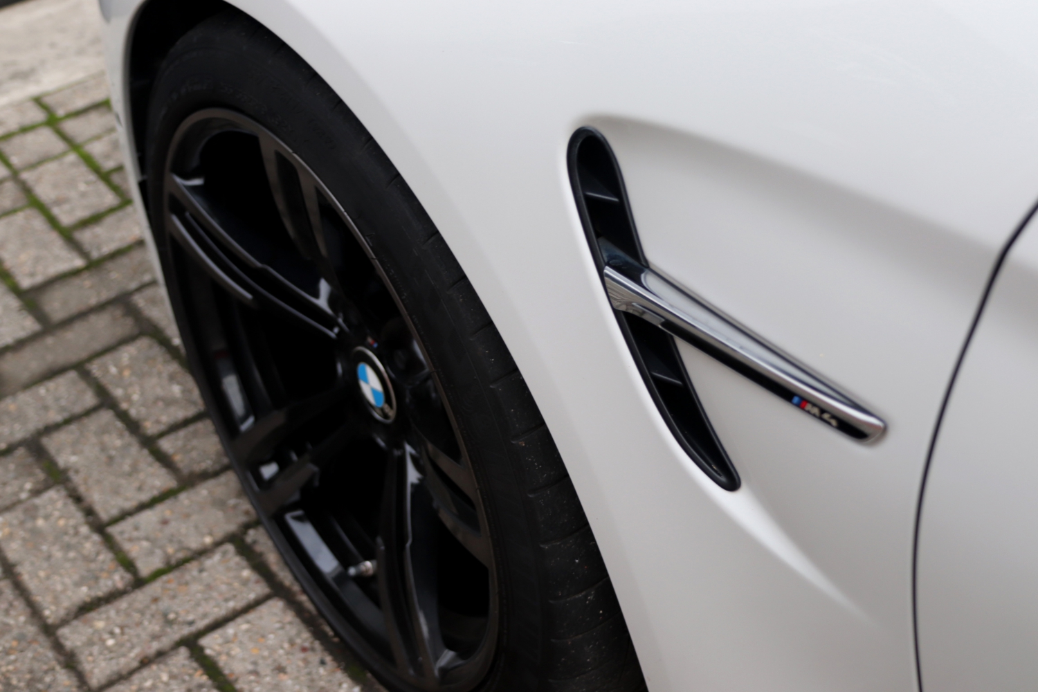 BMW-M4-Coupe-F82-2014-TN894T-096.JPG