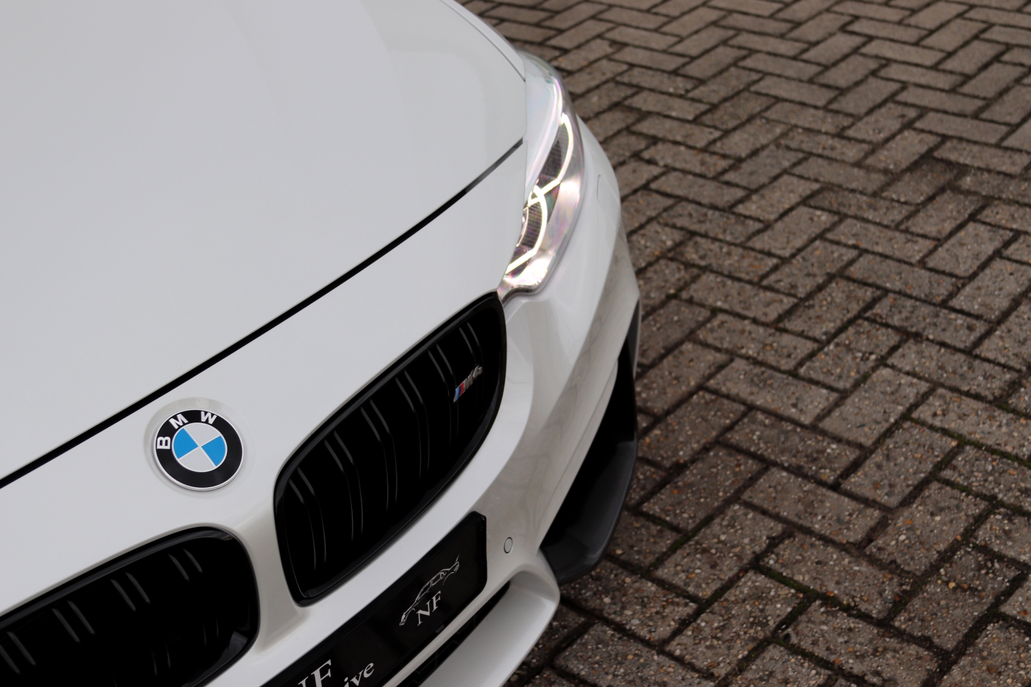 BMW-M4-Coupe-F82-2014-TN894T-099.JPG