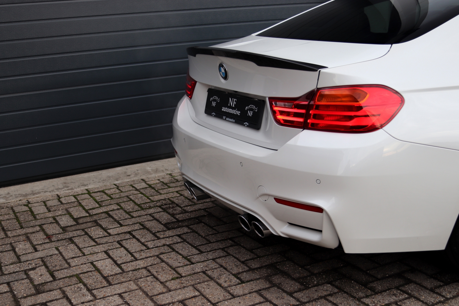 BMW-M4-Coupe-F82-2014-TN894T-108.JPG