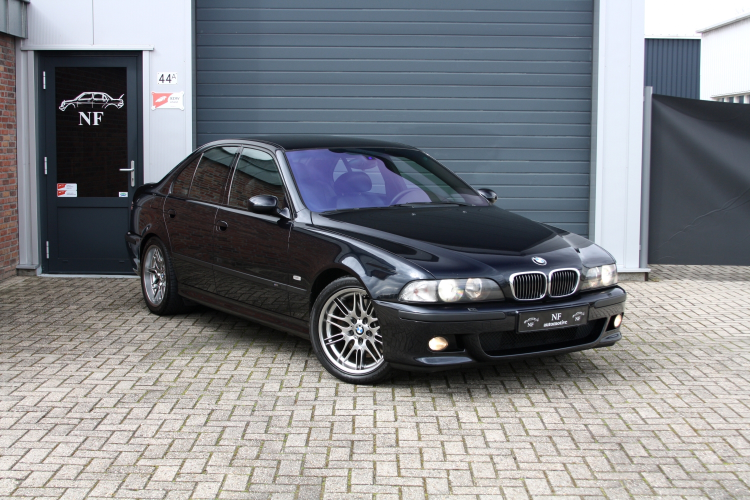 BMW-M5-E39-2000-010.JPG