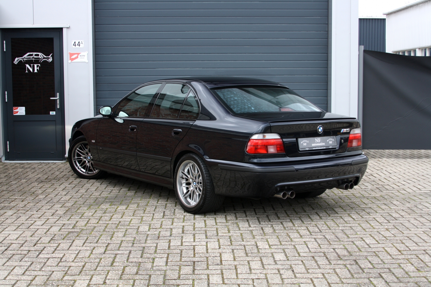 BMW-M5-E39-2000-015.JPG